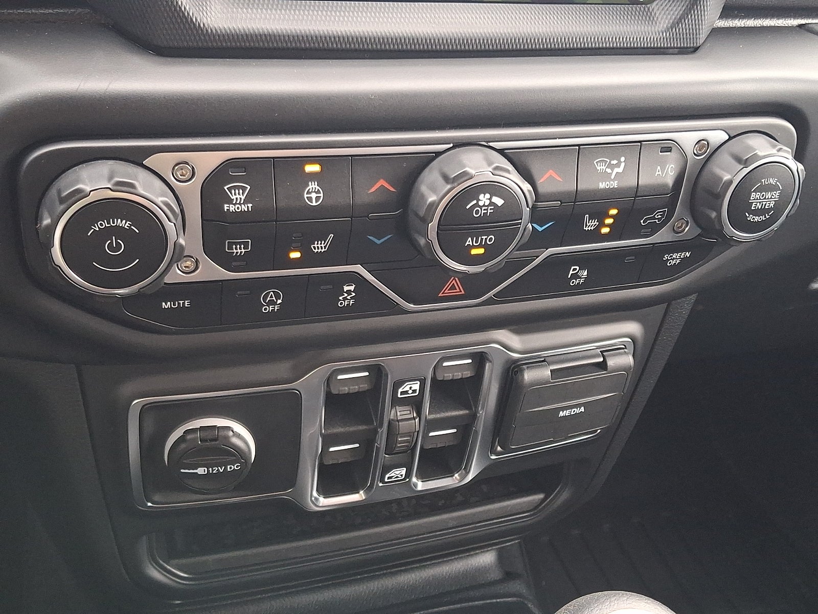2021 Jeep Wrangler Unlimited UNLIMITED Sahara 4x4 6CYL MANUAL