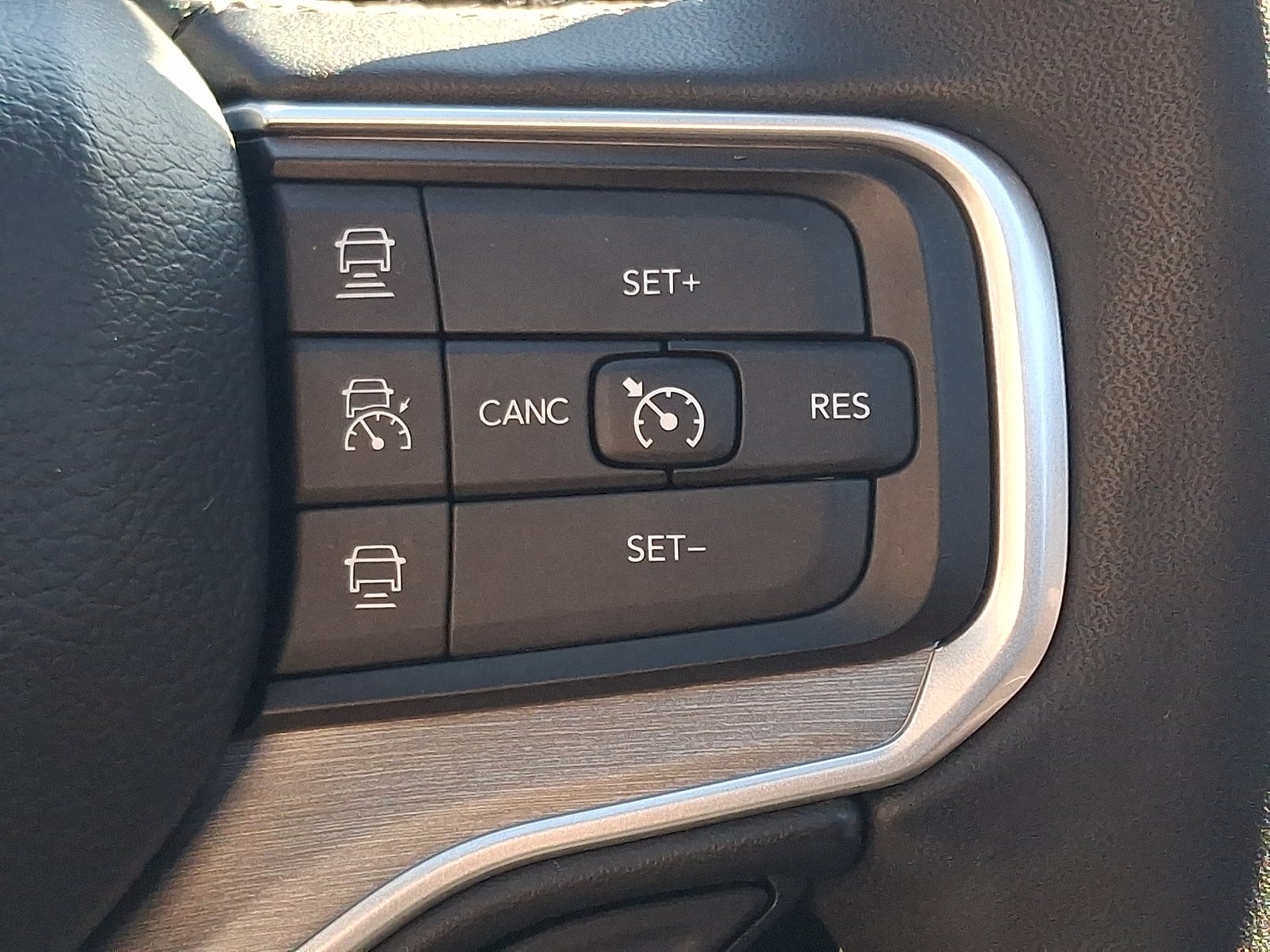 2025 Jeep Wagoneer 4x4 PREM GROUP W/PANO ROOF