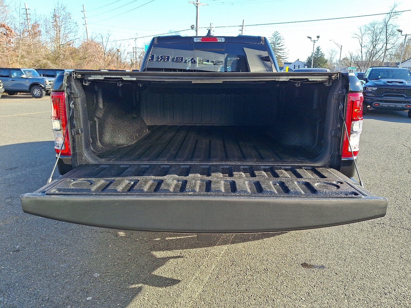 2022 RAM 1500 Big Horn Quad Cab 4x4 6'4" Box