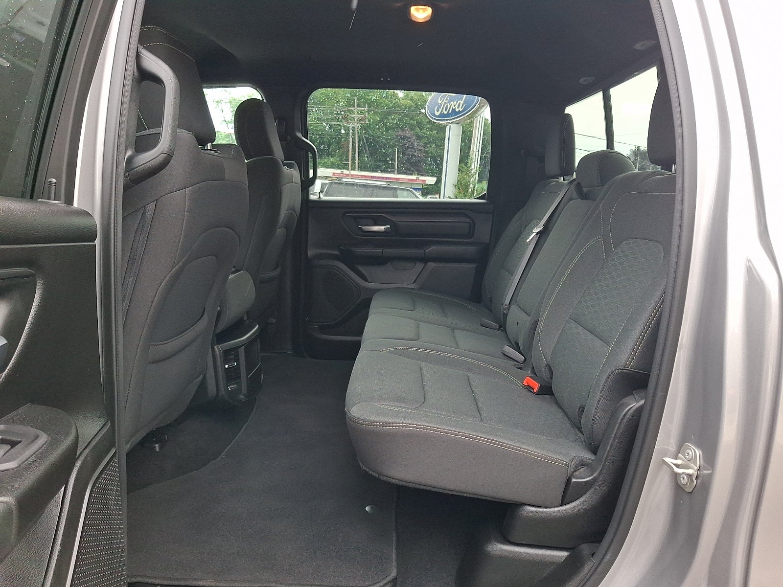 2025 RAM 1500 Tradesman Crew Cab 4x4 5'7" Box