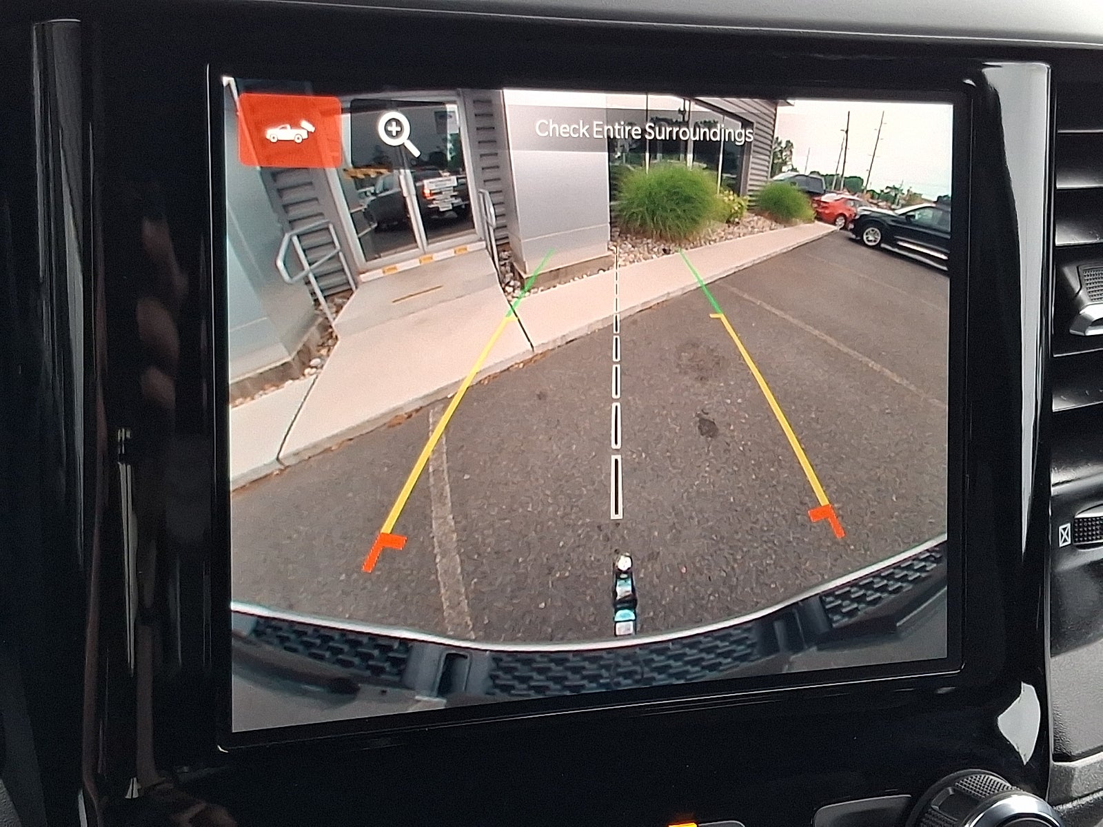 2025 RAM 1500 Tradesman Crew Cab 4x4 5'7" Box