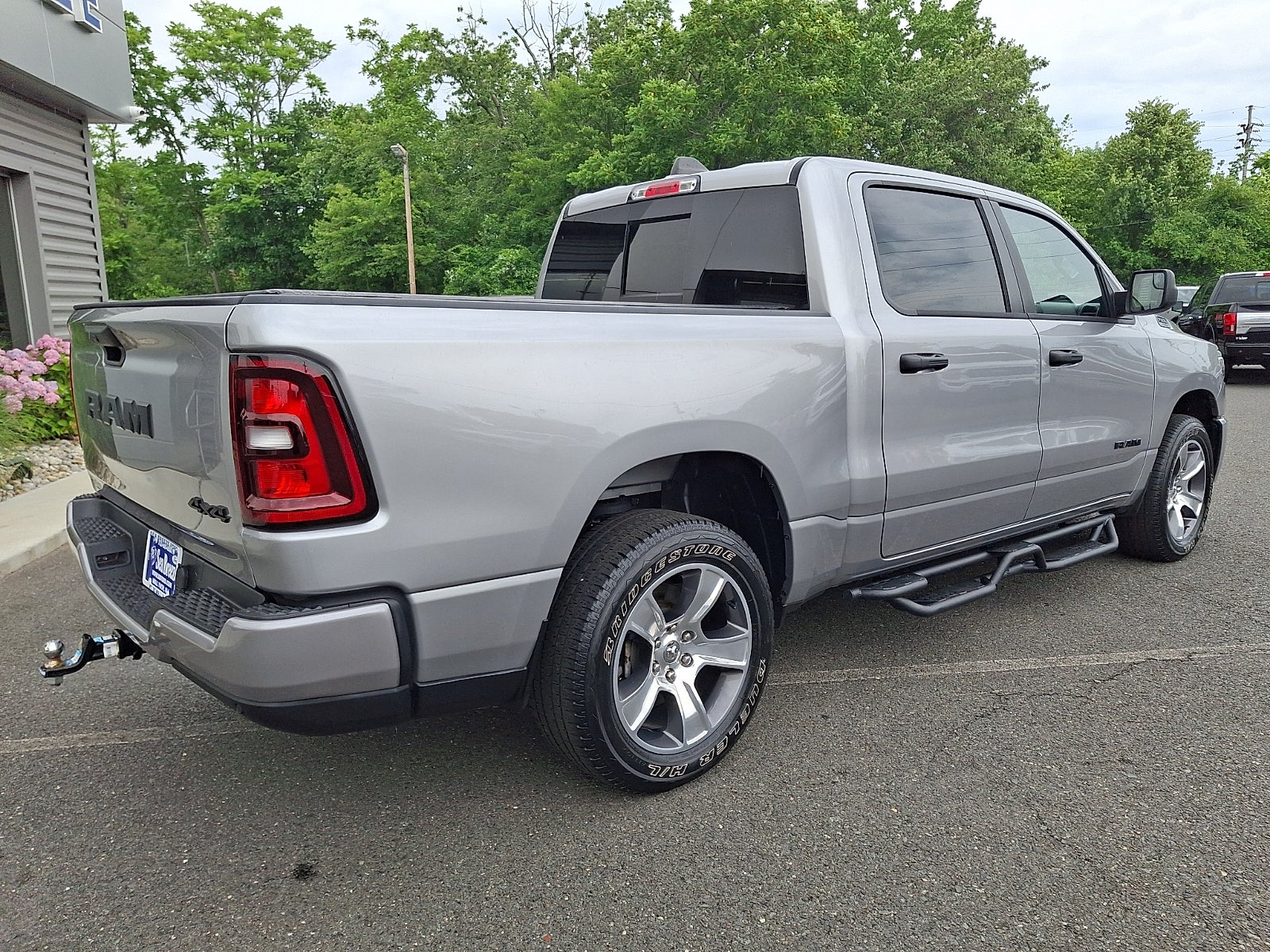 2025 RAM 1500 Tradesman Crew Cab 4x4 5'7" Box