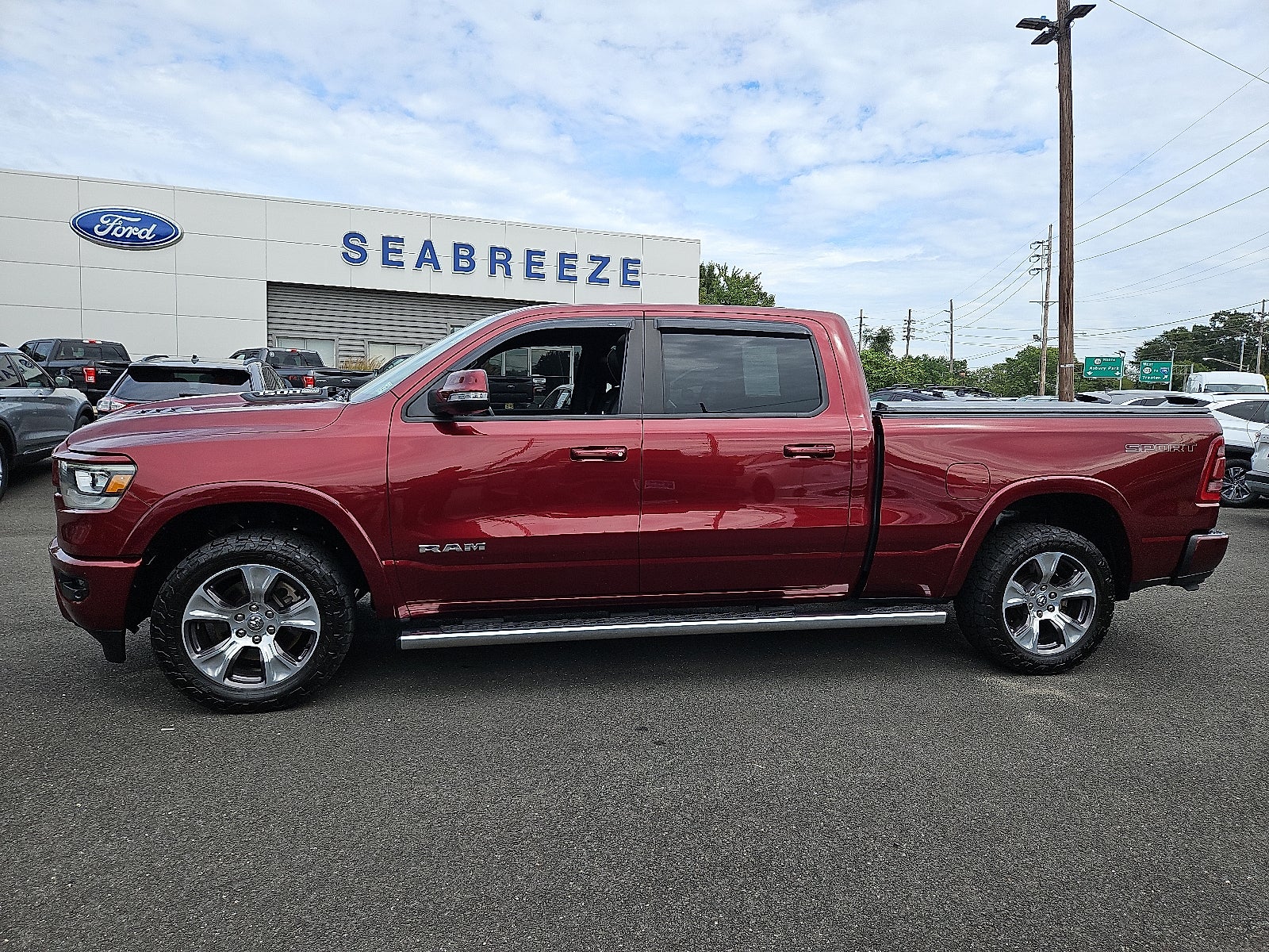 2022 RAM 1500 Laramie Crew Cab 4x4 6'4" Box