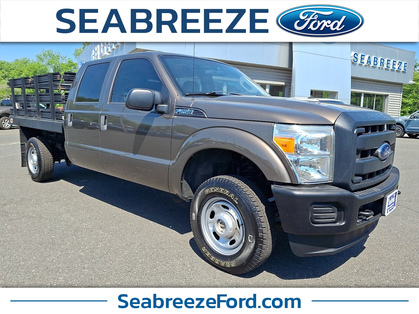 2016 Ford F-250 XL 4x4 Crew Cab 8' Box's photo