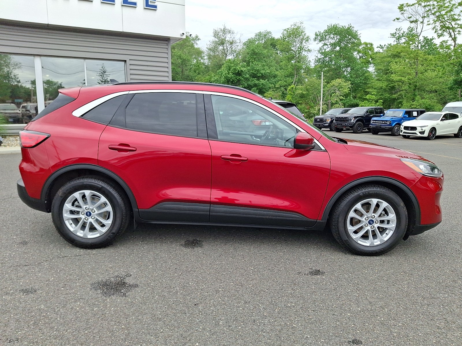 2021 Ford Escape SE HYBRID