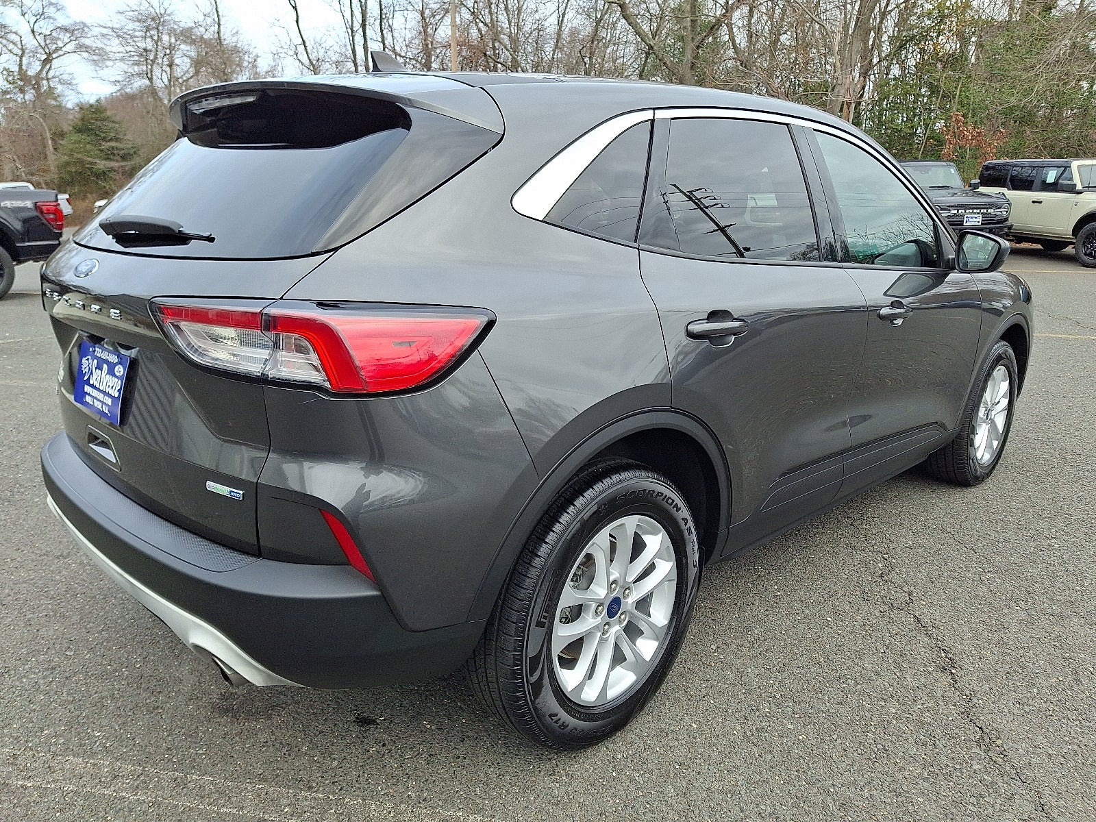 2020 Ford Escape SE