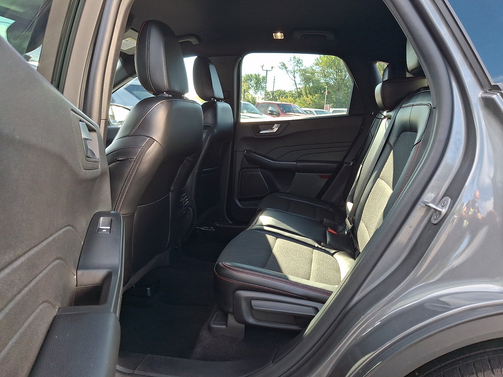 2025 Ford Escape ST-Line Select