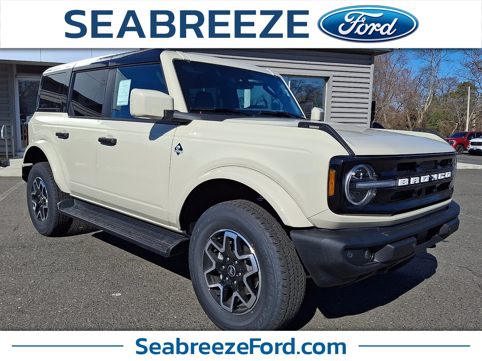 2026 Ford Bronco Outer Banks