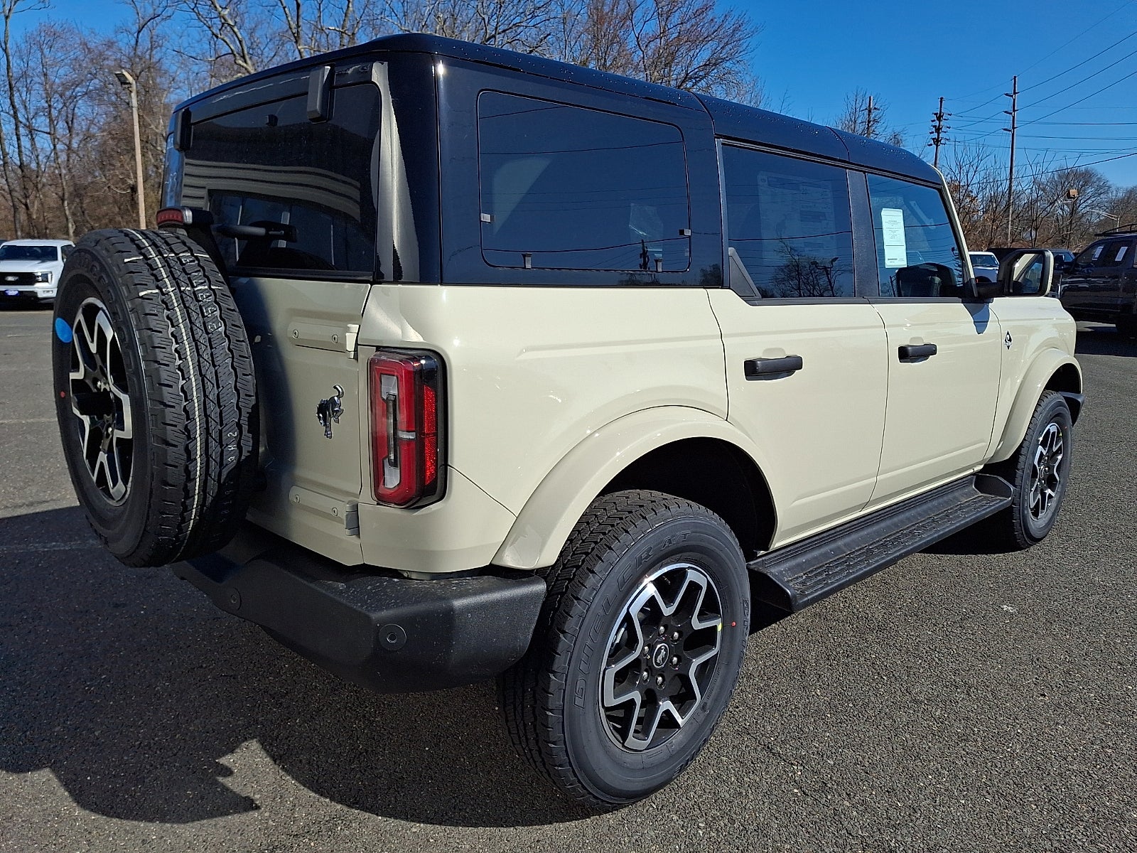 2026 Ford Bronco Outer Banks