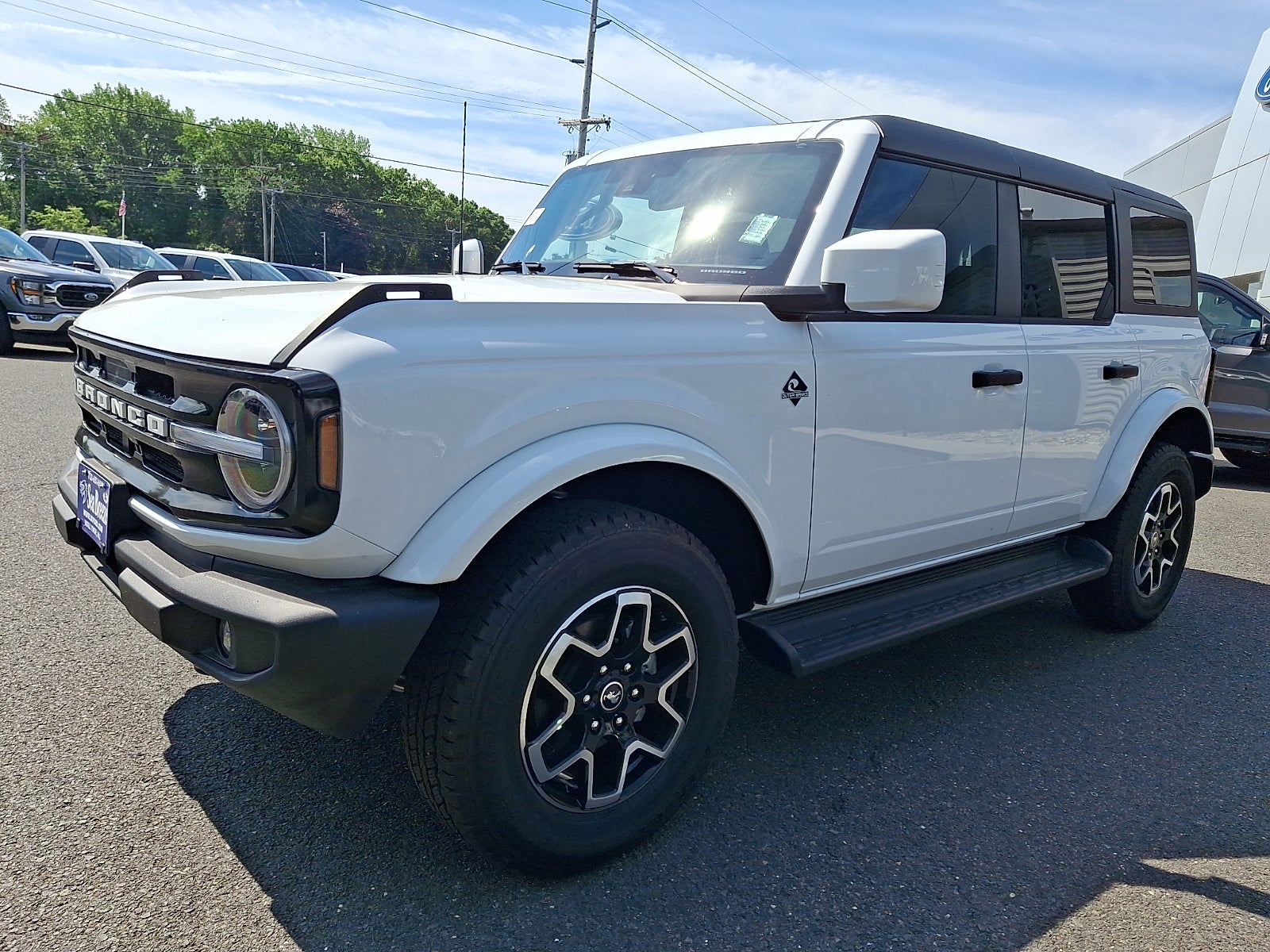 2026 Ford Bronco Outer Banks