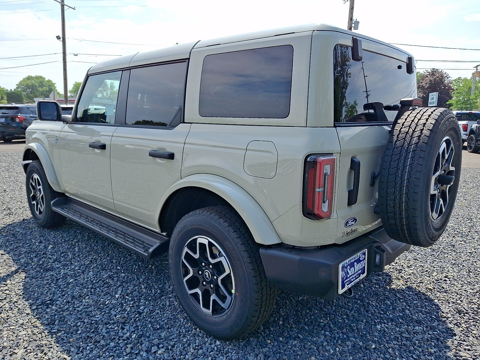 2026 Ford Bronco Outer Banks