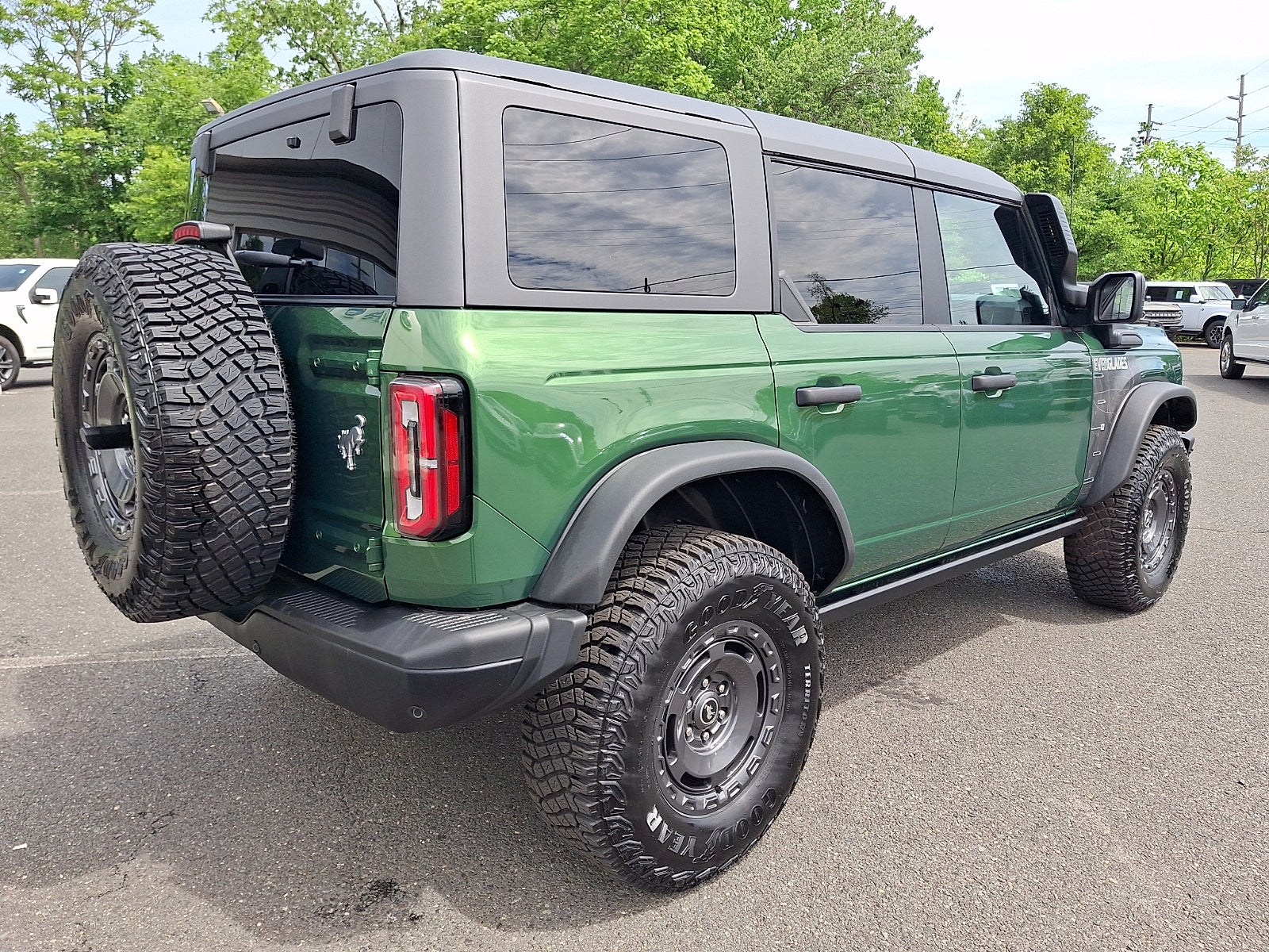 2024 Ford Bronco Everglades W/WARN WINCH