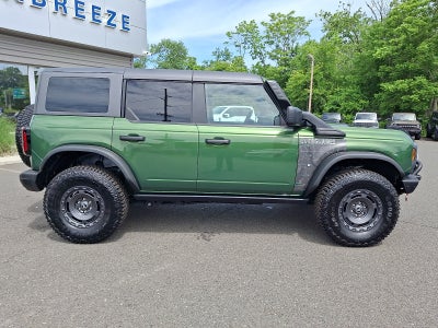 2024 Ford Bronco Everglades W/WARN WINCH