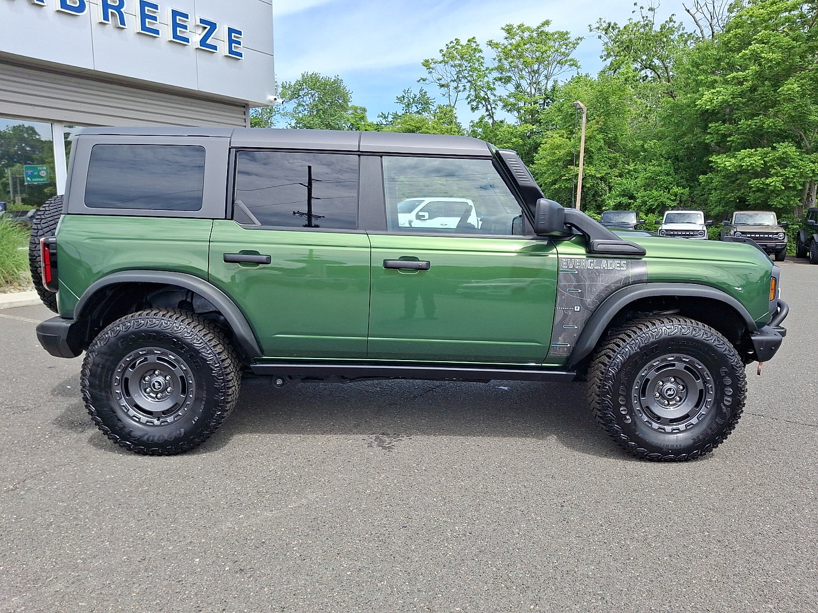 2024 Ford Bronco Everglades W/WARN WINCH