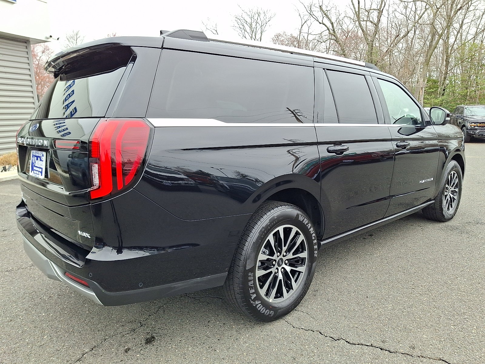 2025 Ford Expedition Platinum MAX