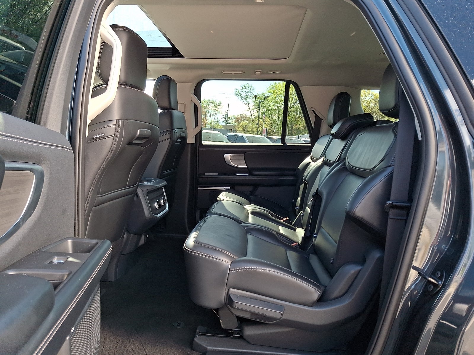 2025 Ford Expedition Platinum MAX