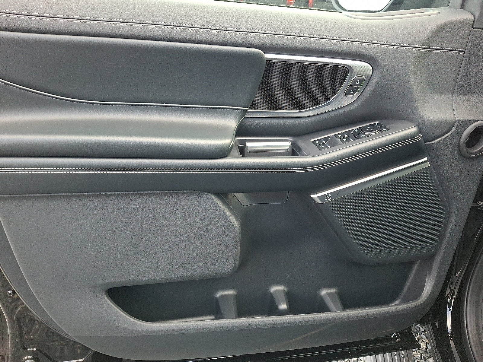 2025 Ford Expedition Platinum MAX