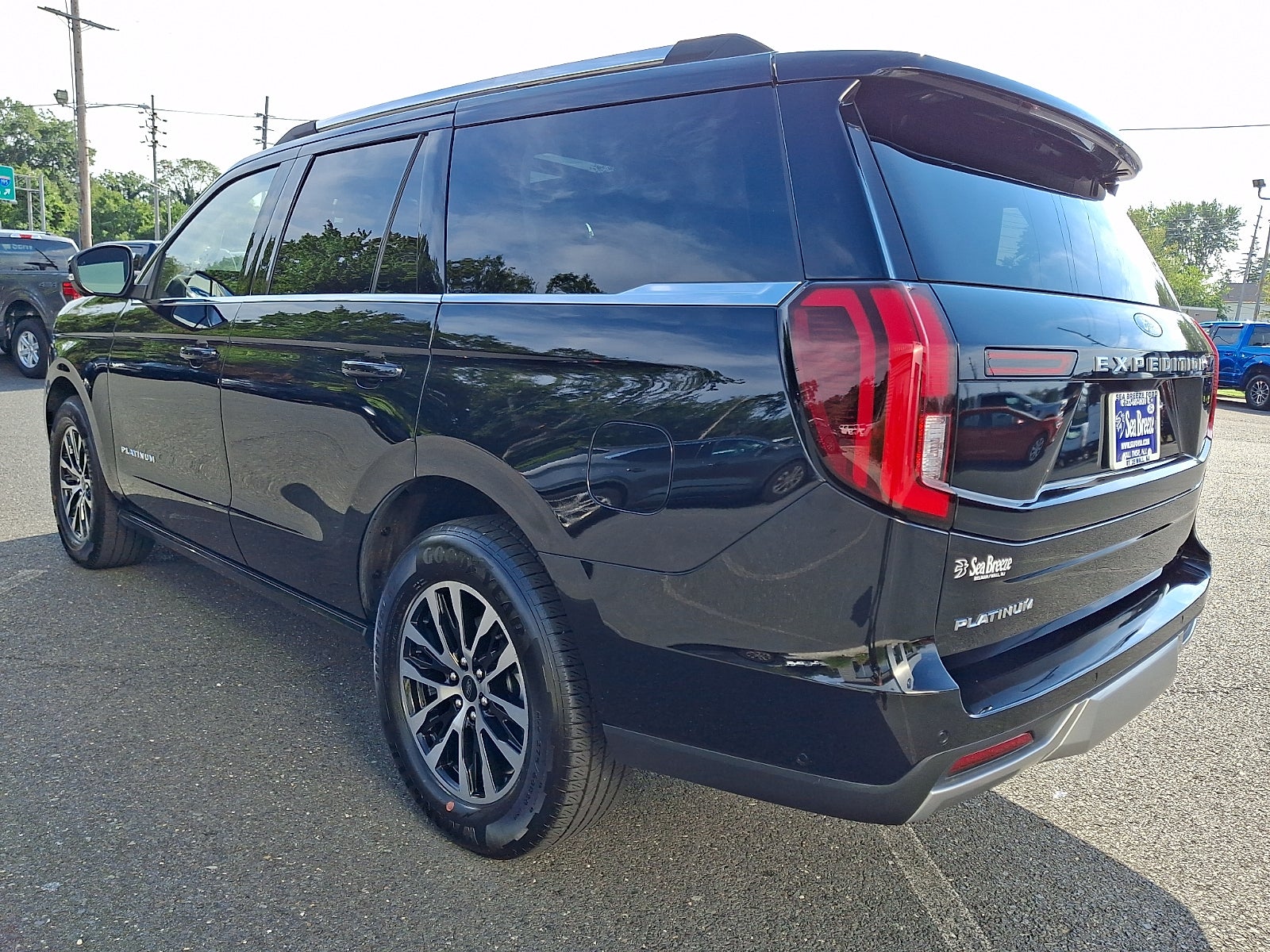 2025 Ford Expedition Platinum PANO MOONROOF