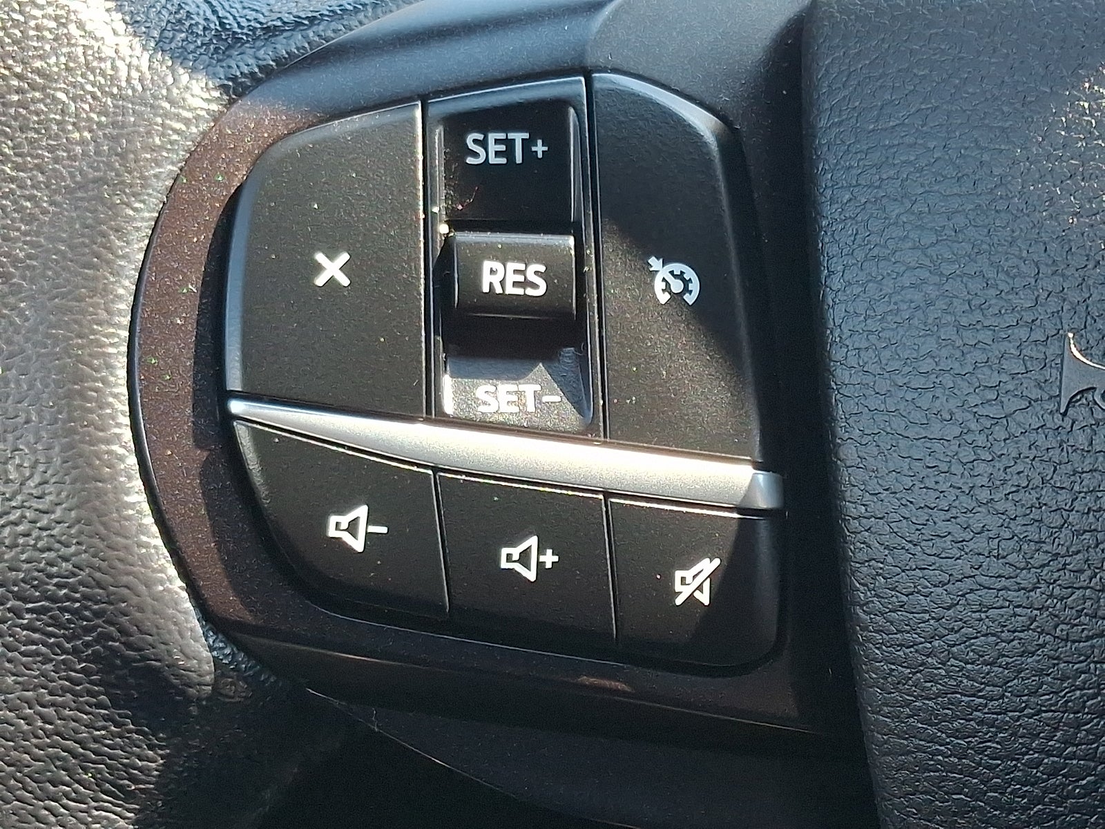 2020 Ford Explorer XLT ONE OWNER