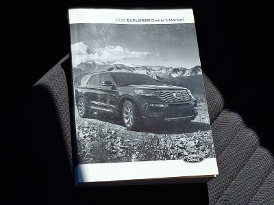 2020 Ford Explorer XLT ONE OWNER