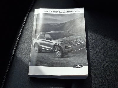 2023 Ford Explorer XLT