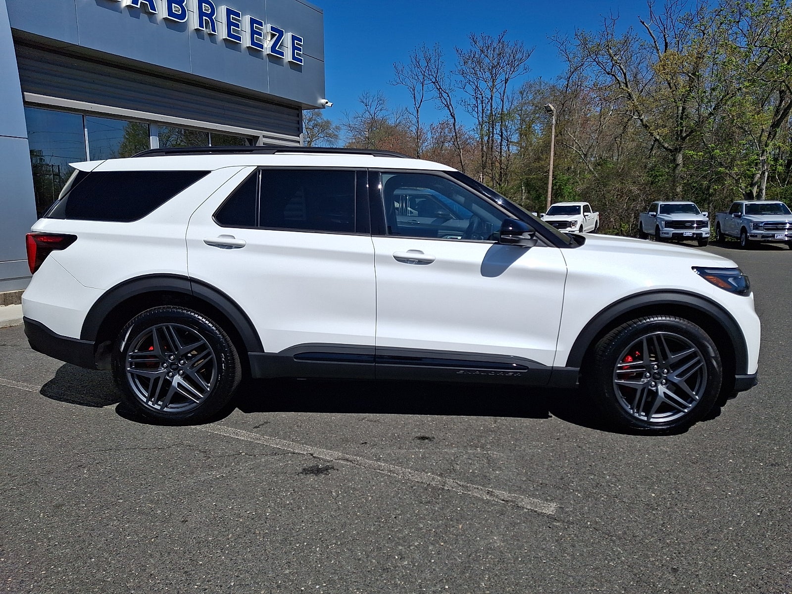 2025 Ford Explorer ST