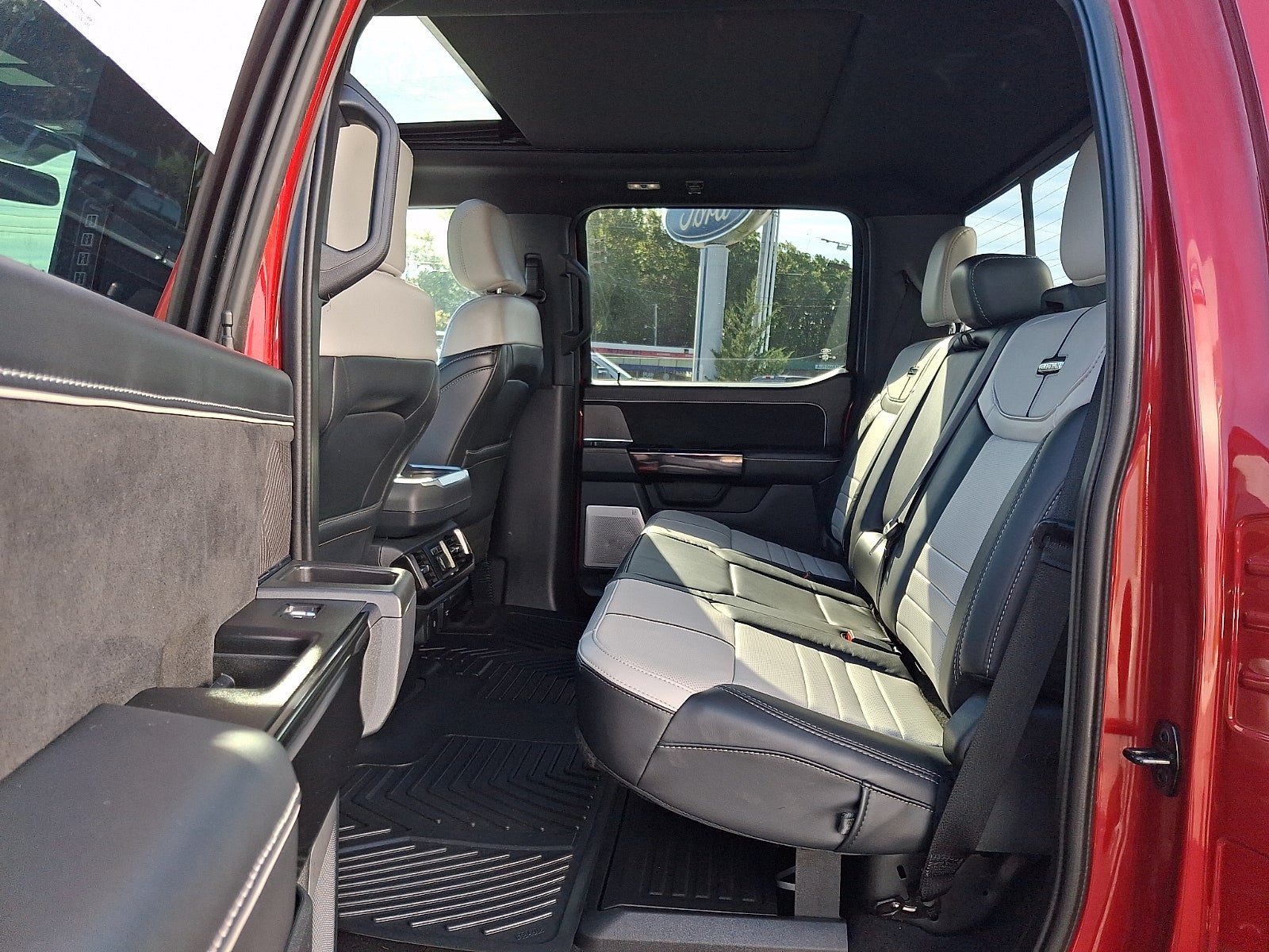 2023 Ford F-150 Lightning Platinum