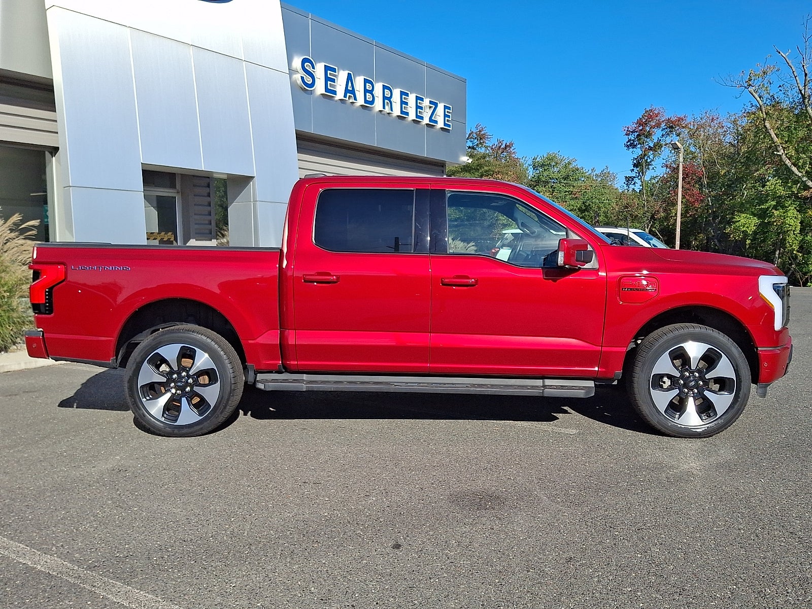 2023 Ford F-150 Lightning Platinum