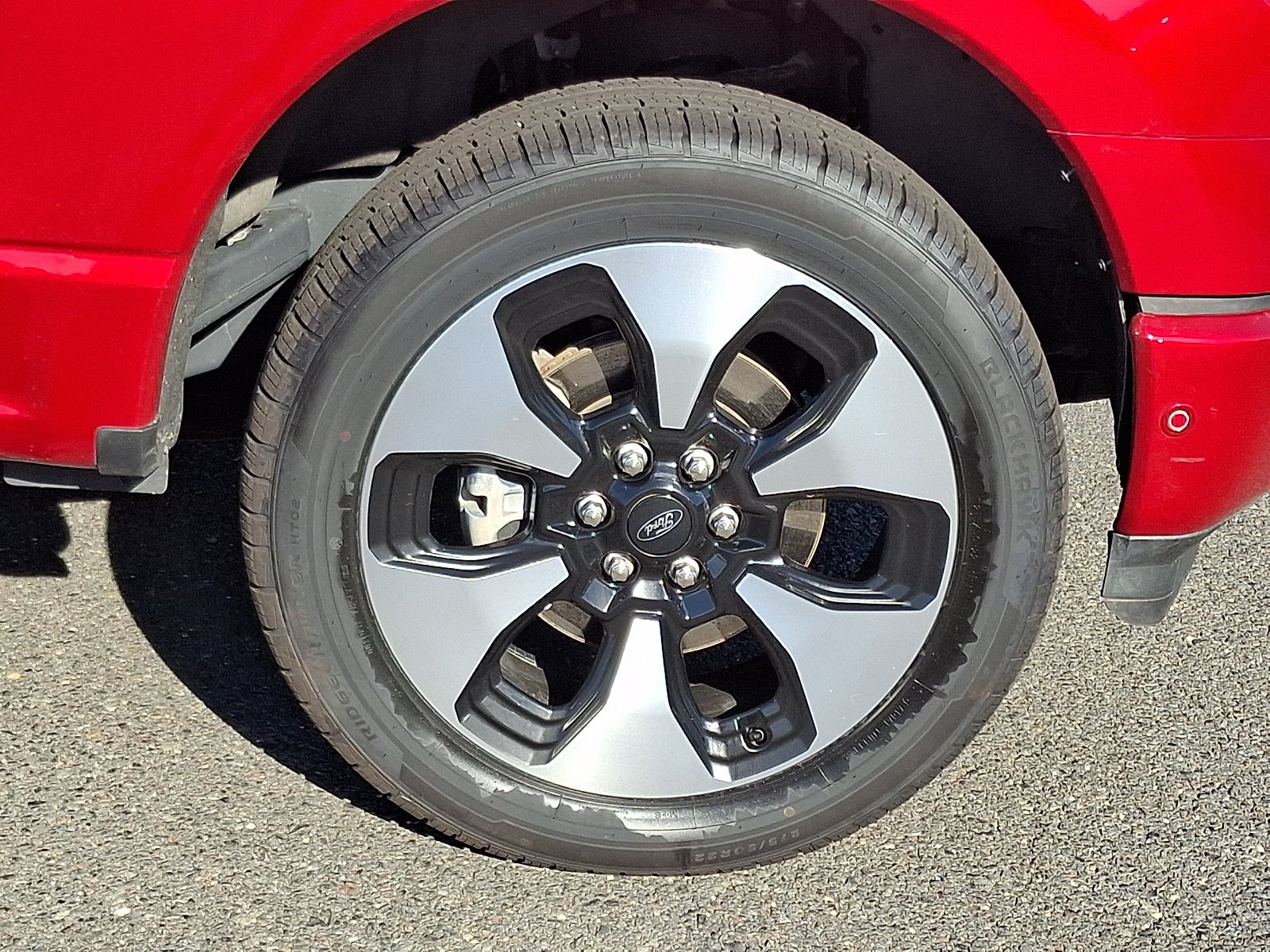 2023 Ford F-150 Lightning Platinum