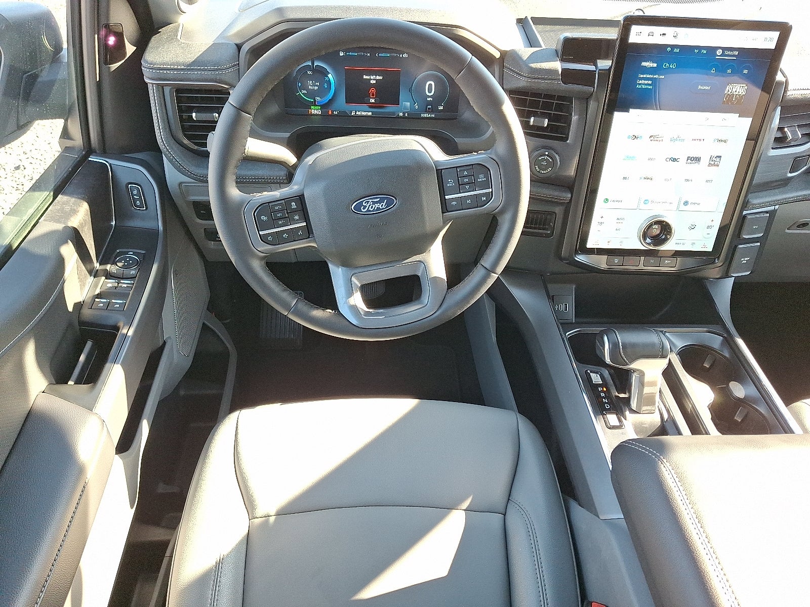 2025 Ford F-150 Lightning Flash