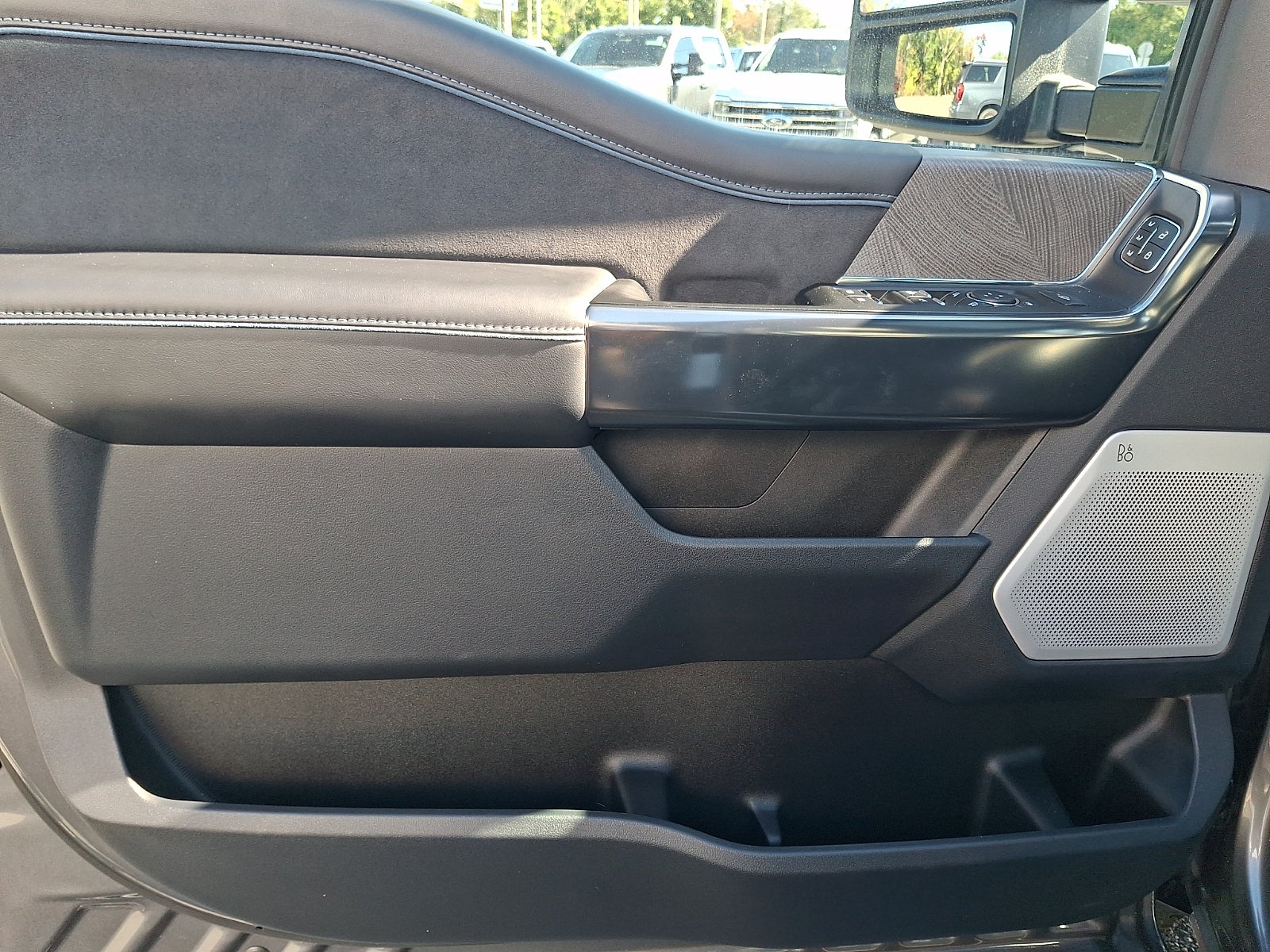 2025 Ford F-250 Platinum PANO ROOF 100K FORD WARRANTY INC