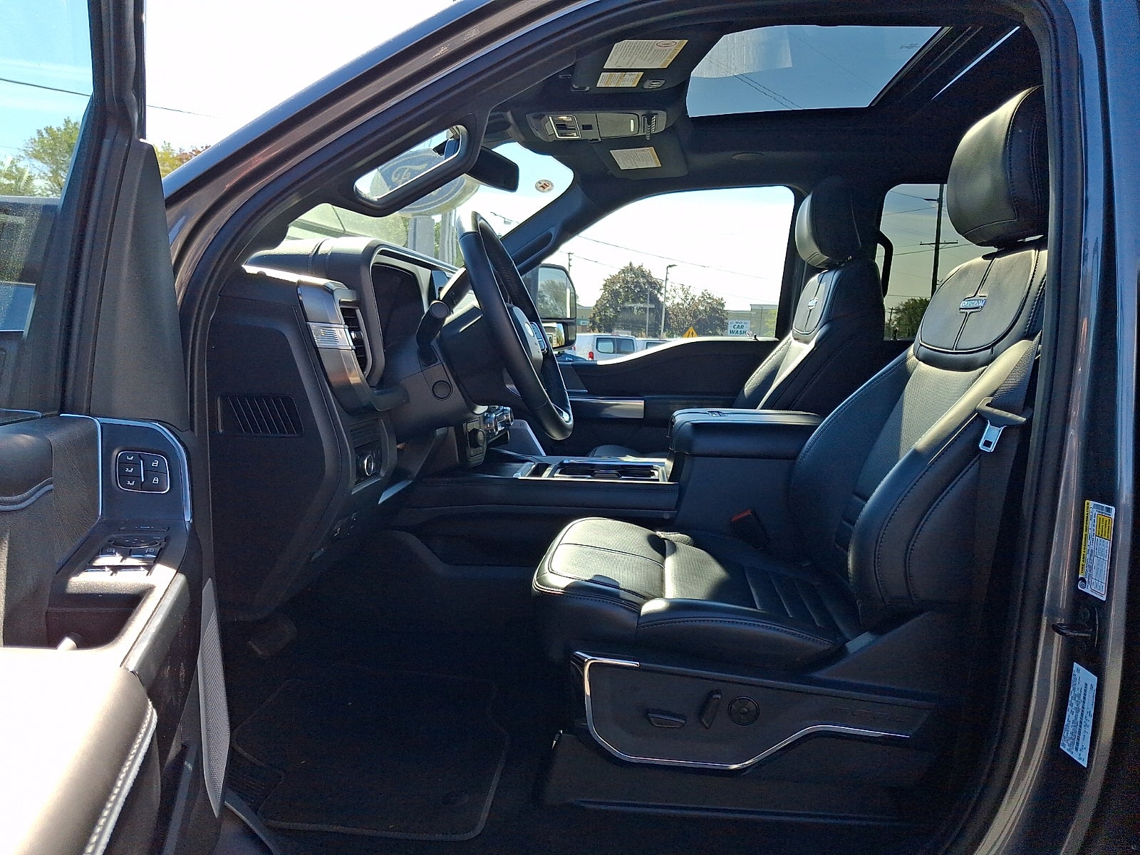 2025 Ford F-250 Platinum PANO ROOF 100K FORD WARRANTY INC
