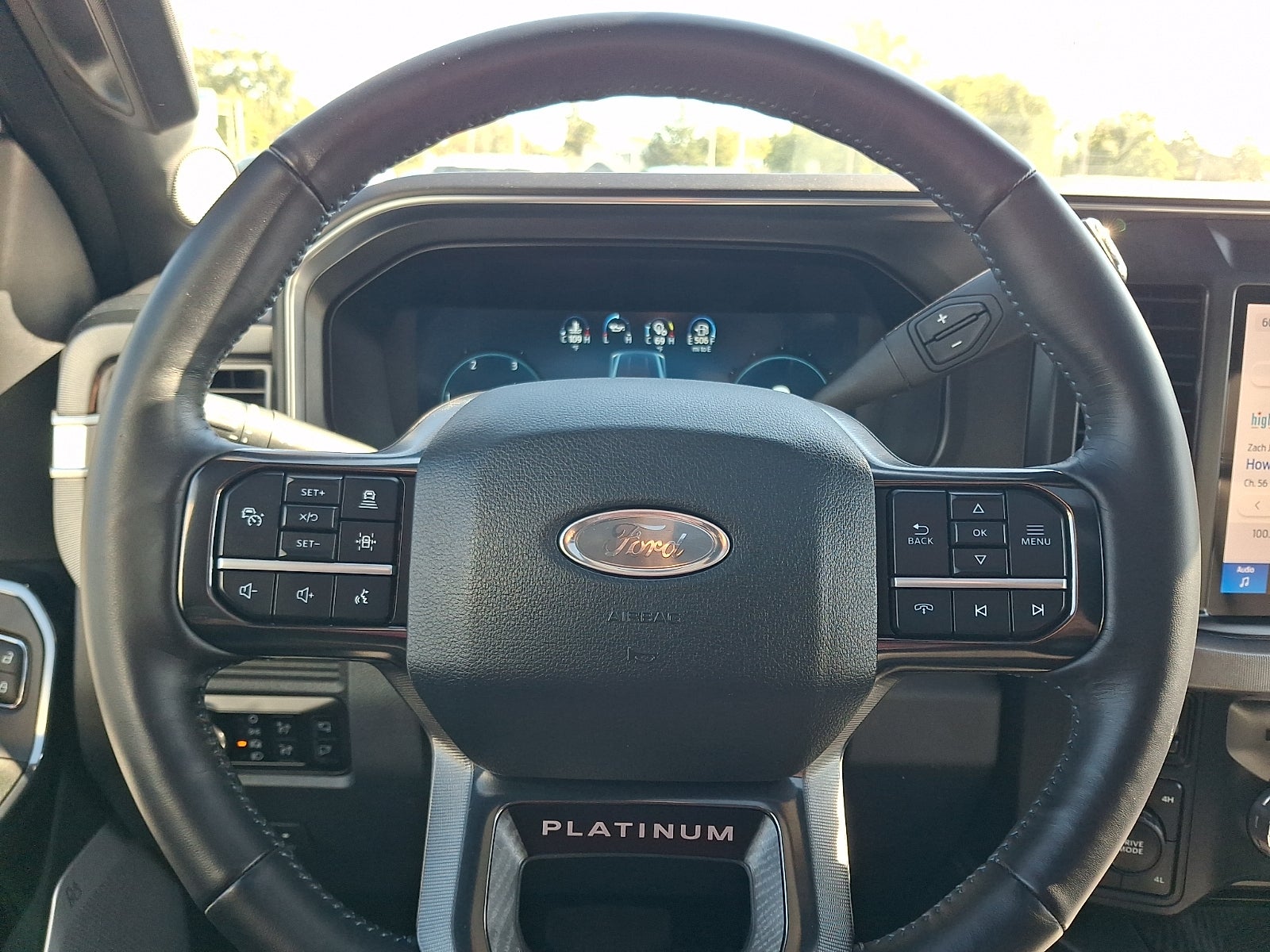 2025 Ford F-250 Platinum PANO ROOF 100K FORD WARRANTY INC