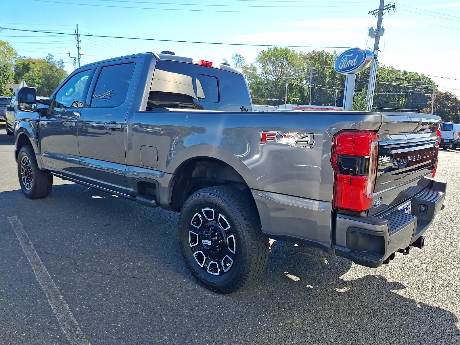 2025 Ford F-250 Platinum PANO ROOF 100K FORD WARRANTY INC