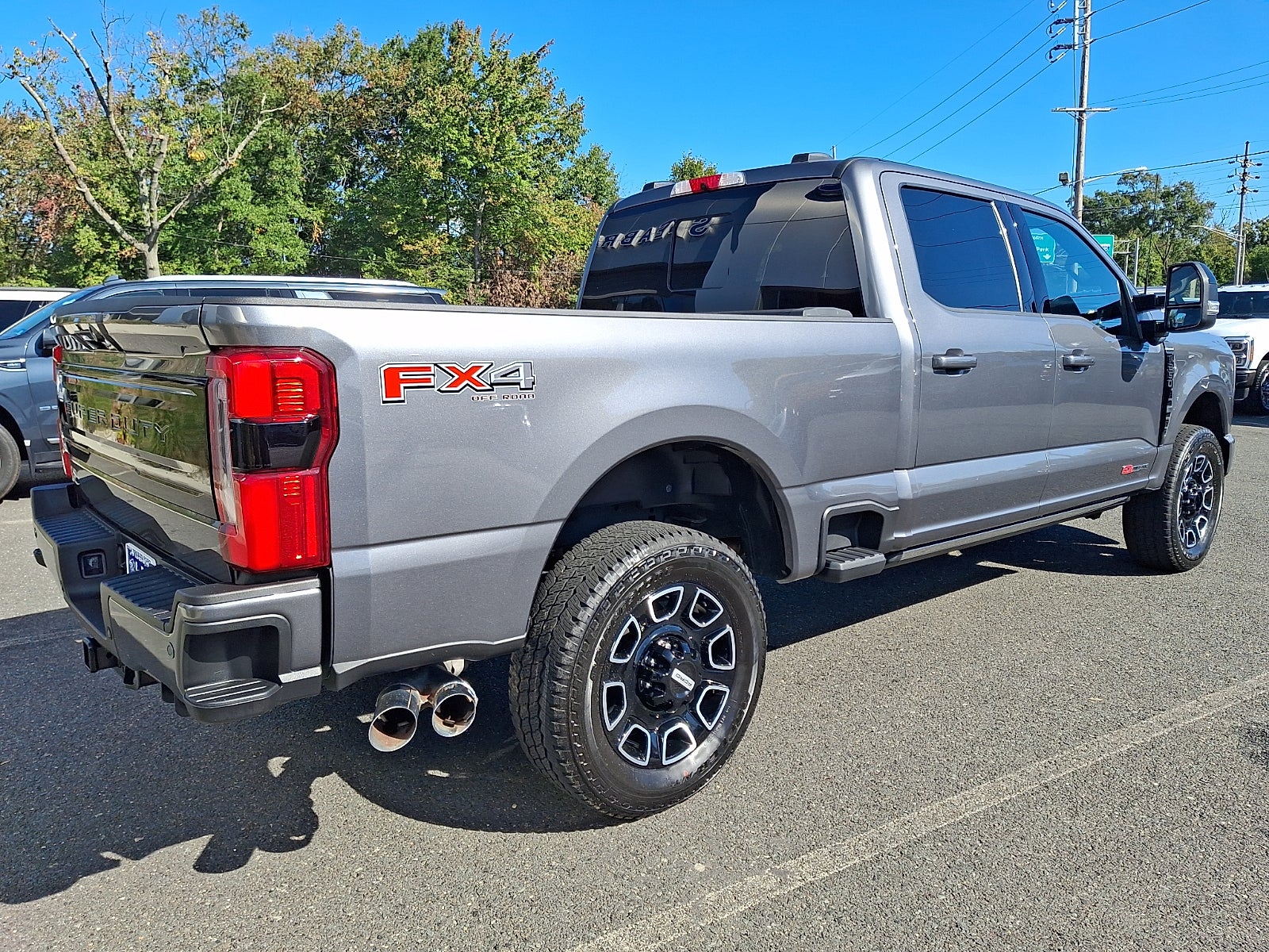 2025 Ford F-250 Platinum PANO ROOF 100K FORD WARRANTY INC