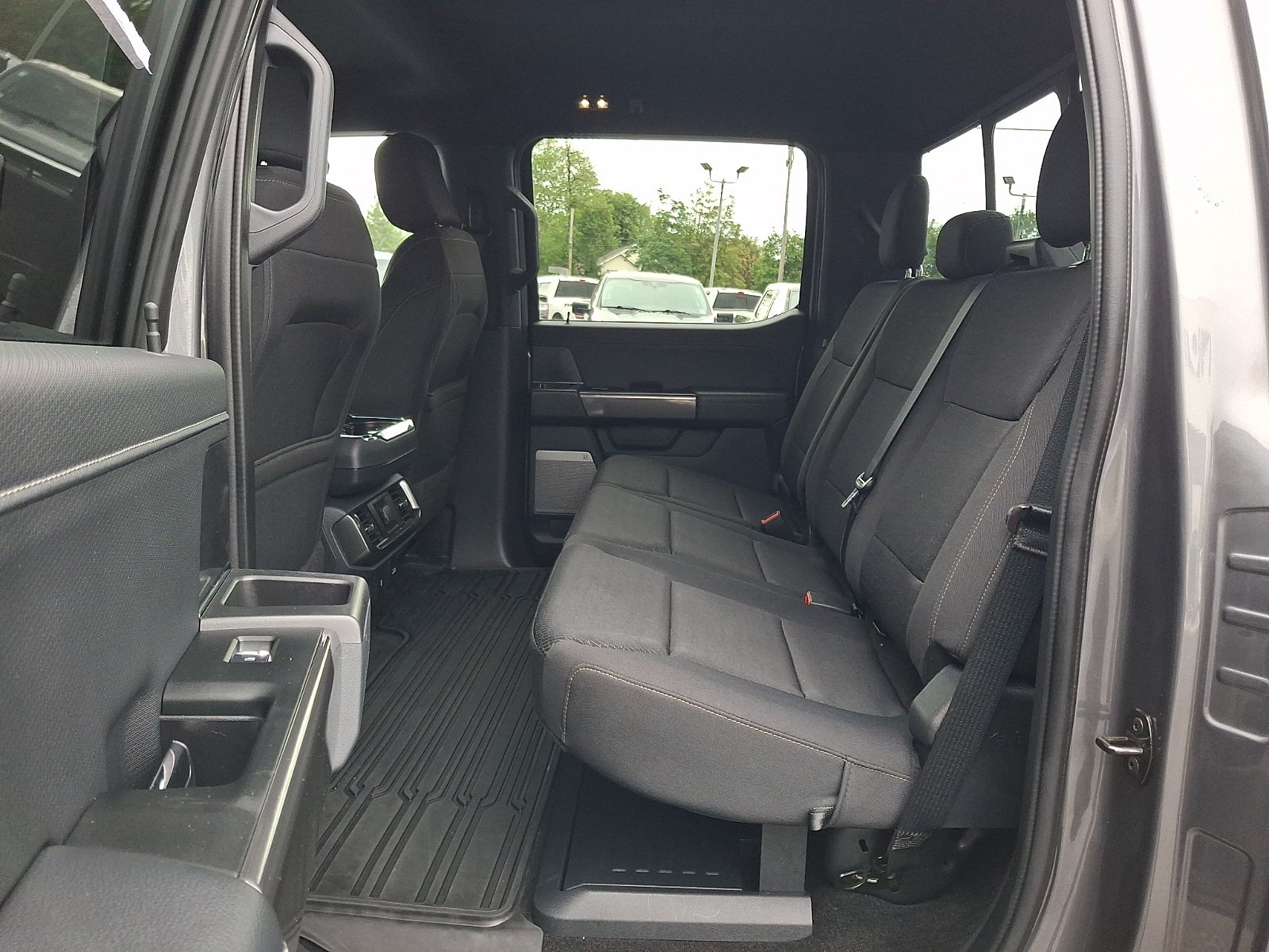 2022 Ford F-150 XLT 5.0 V8