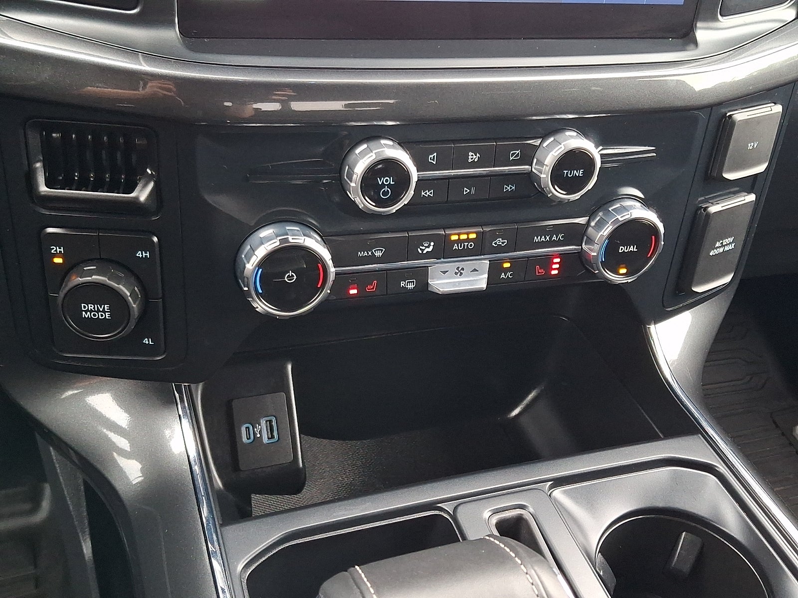 2022 Ford F-150 XLT 5.0 V8