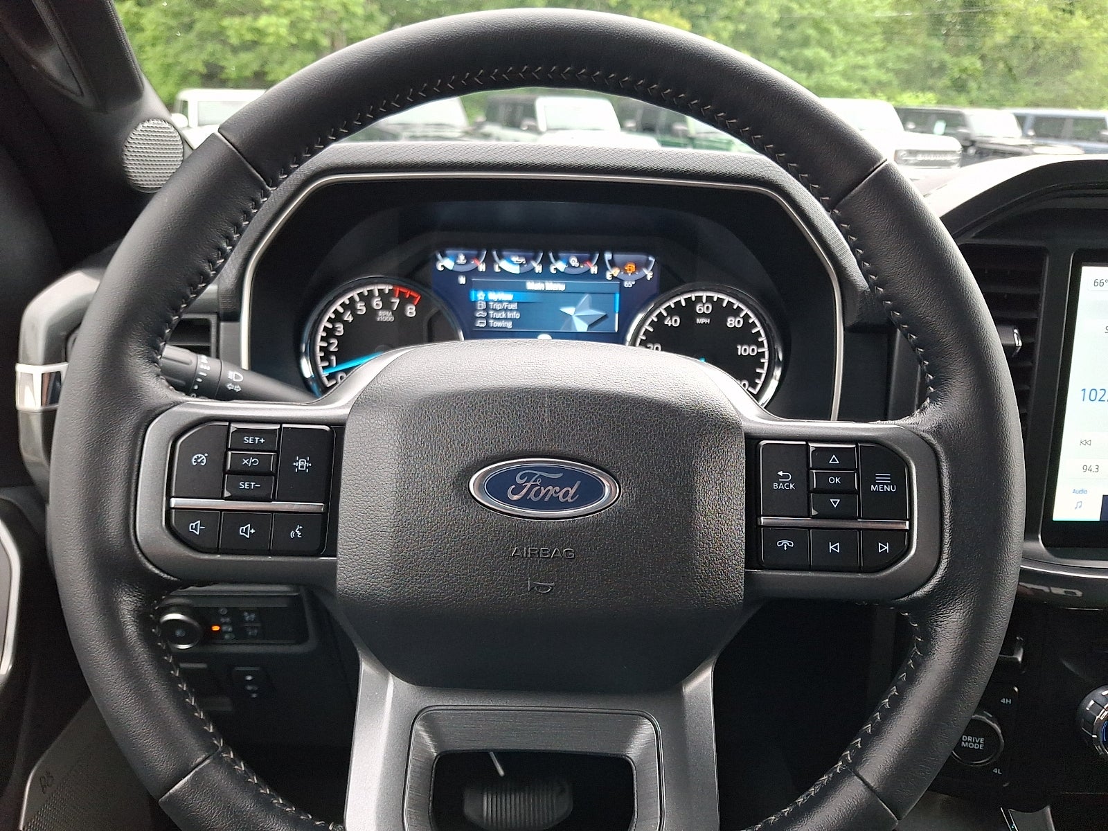 2022 Ford F-150 XLT 5.0 V8