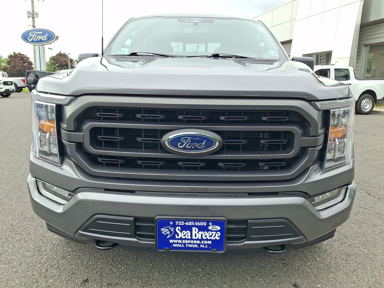 2022 Ford F-150 XLT 5.0 V8