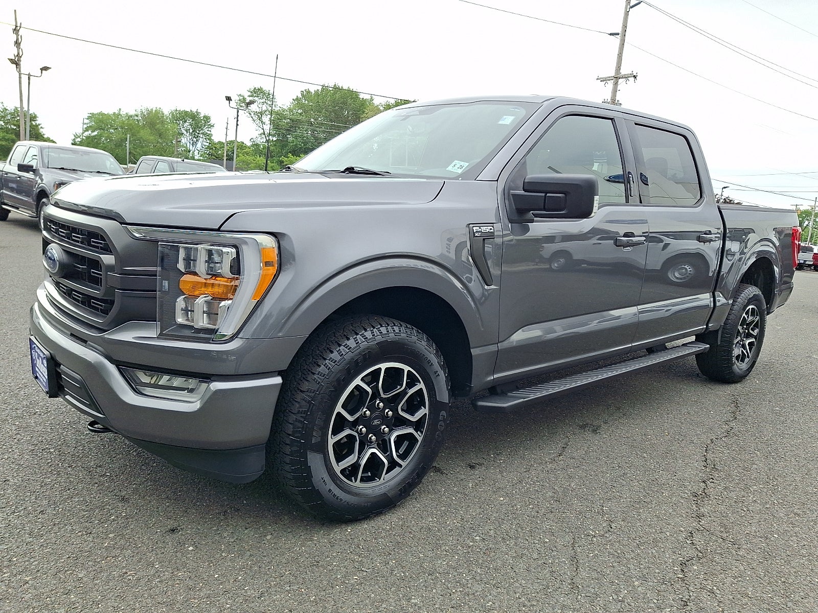 2022 Ford F-150 XLT 5.0 V8