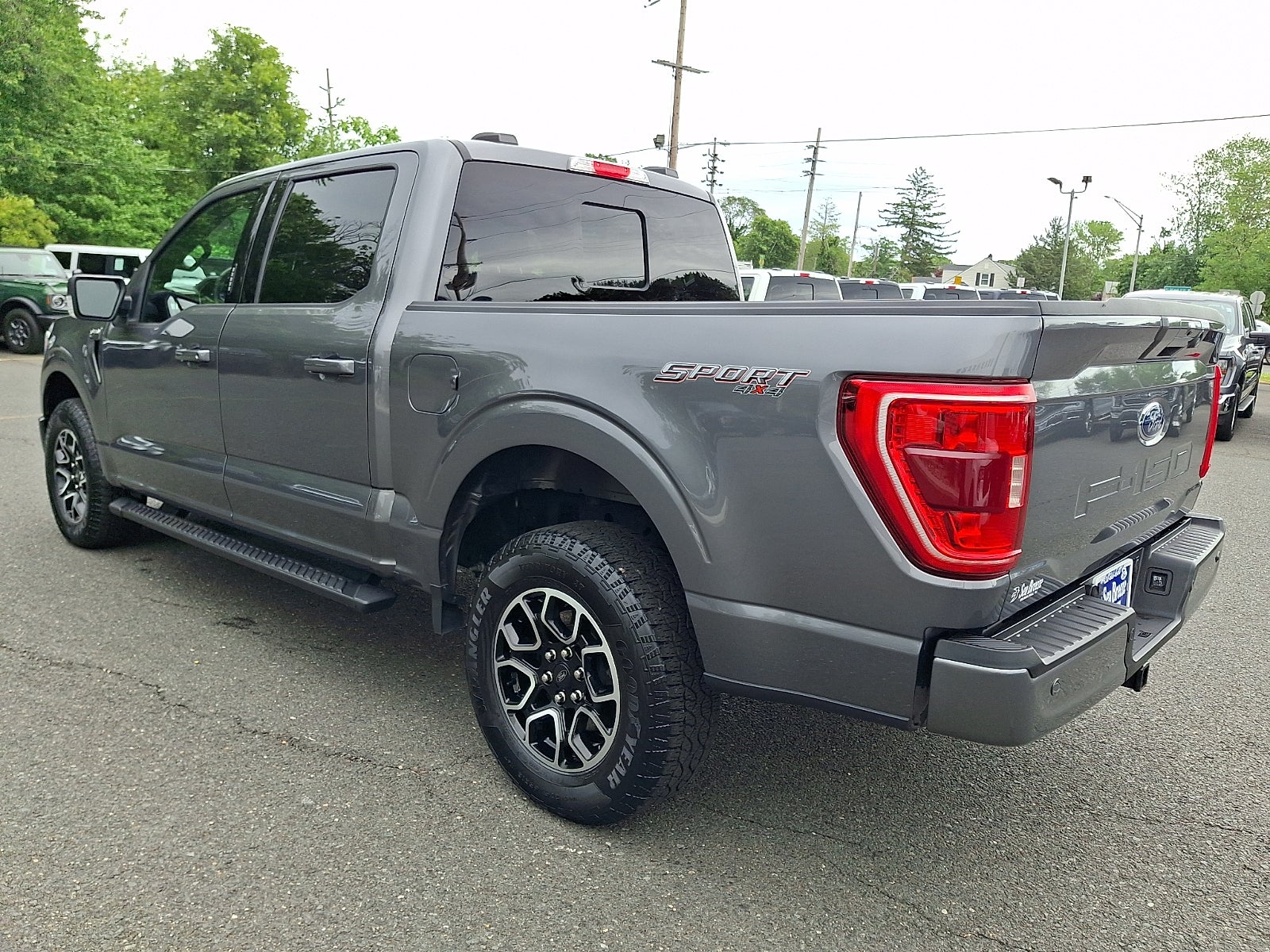 2022 Ford F-150 XLT 5.0 V8