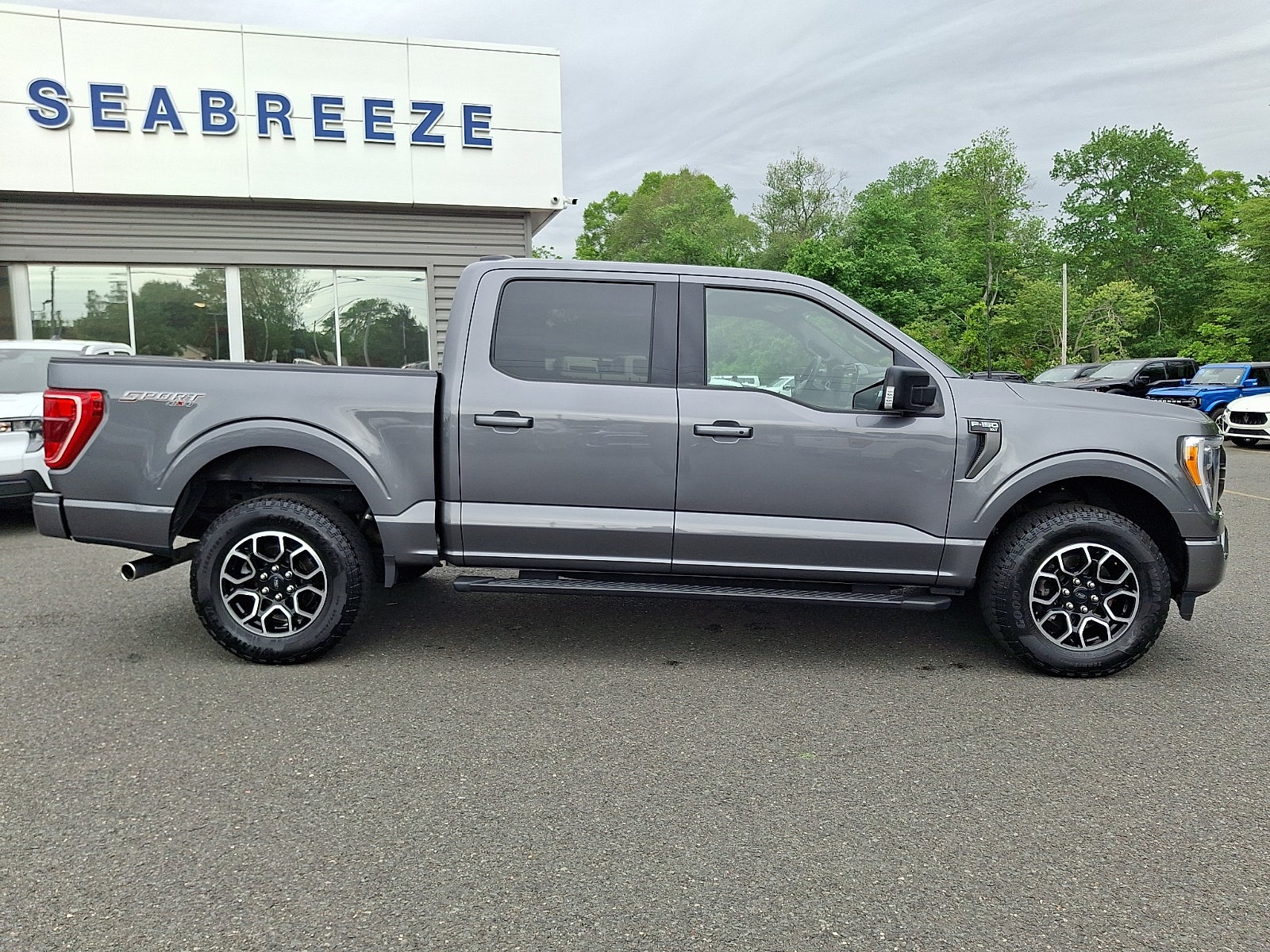 2022 Ford F-150 XLT 5.0 V8