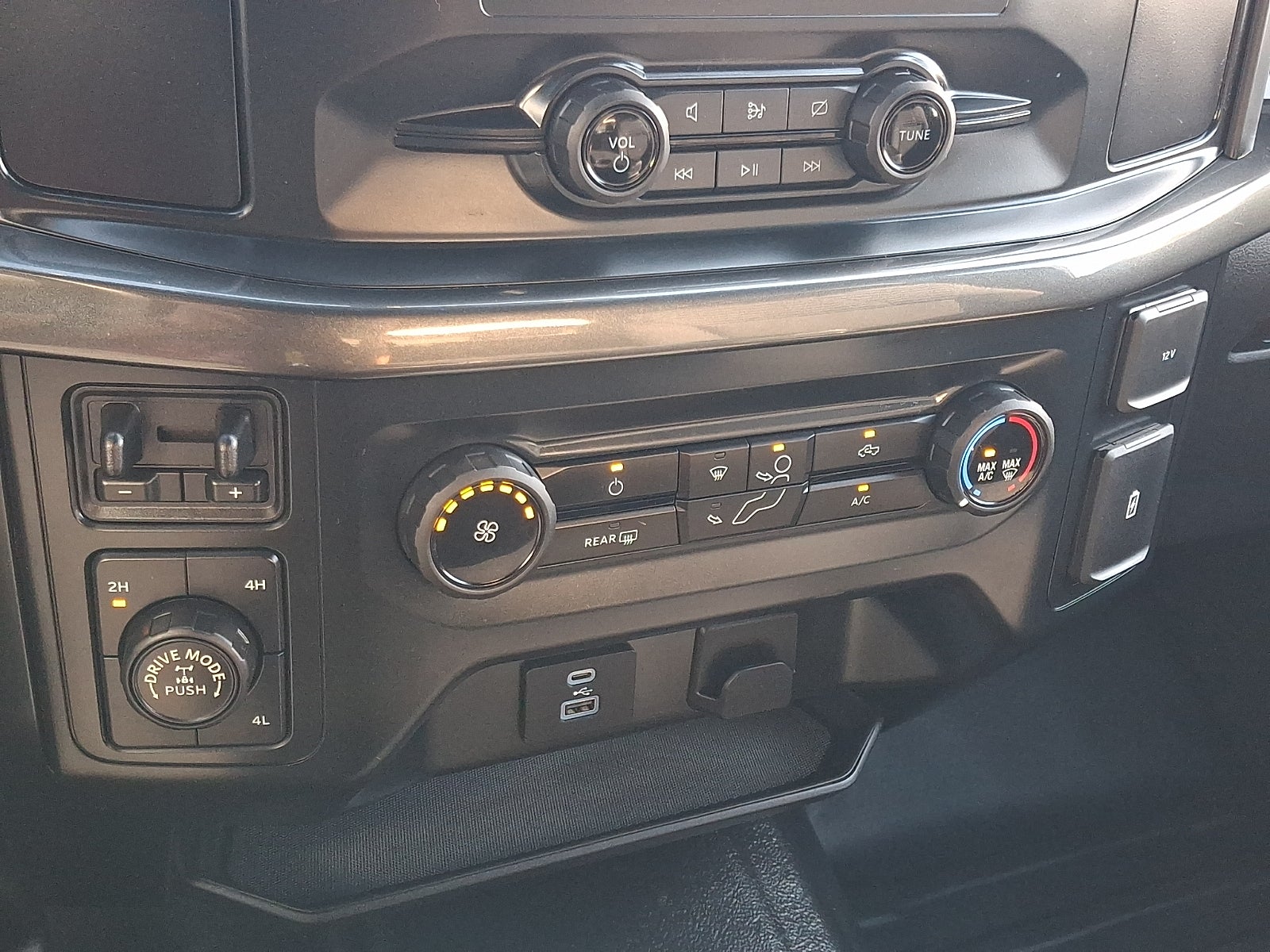2023 Ford F-150 STX 5.0 V8 FX4