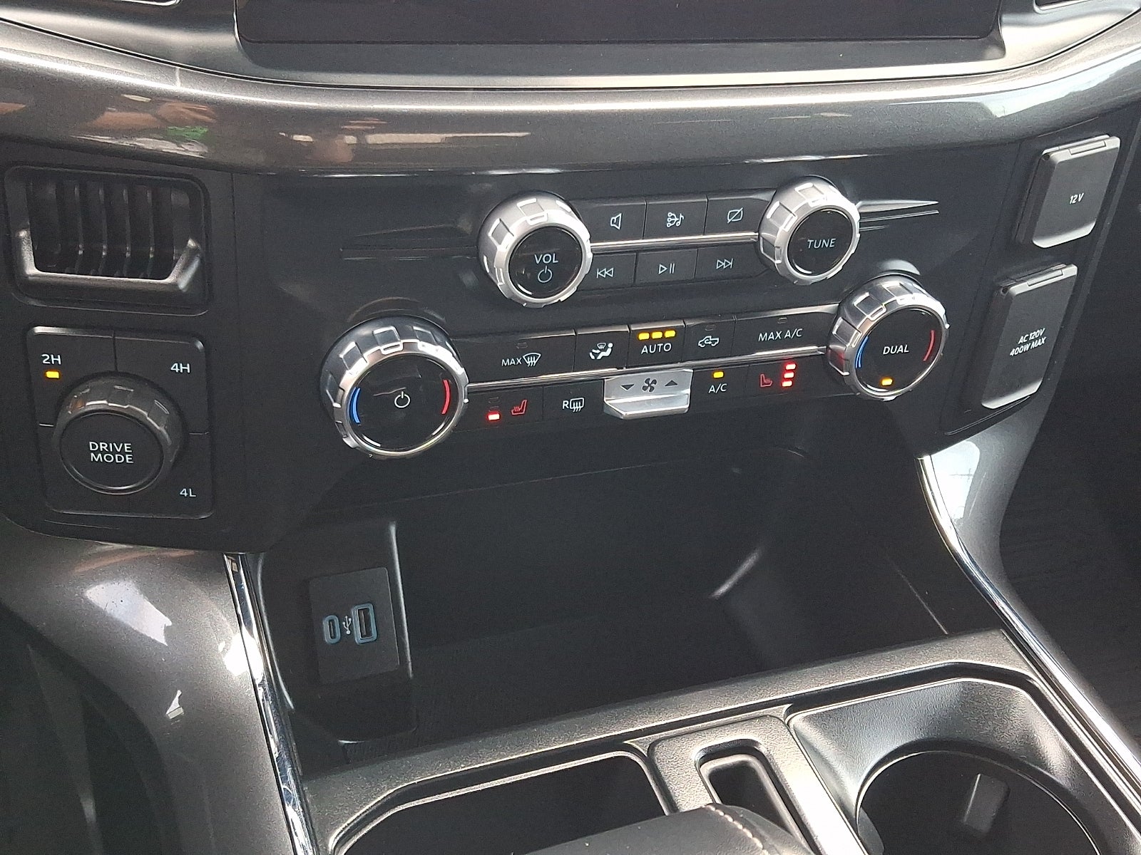 2023 Ford F-150 XLT 5.0V8