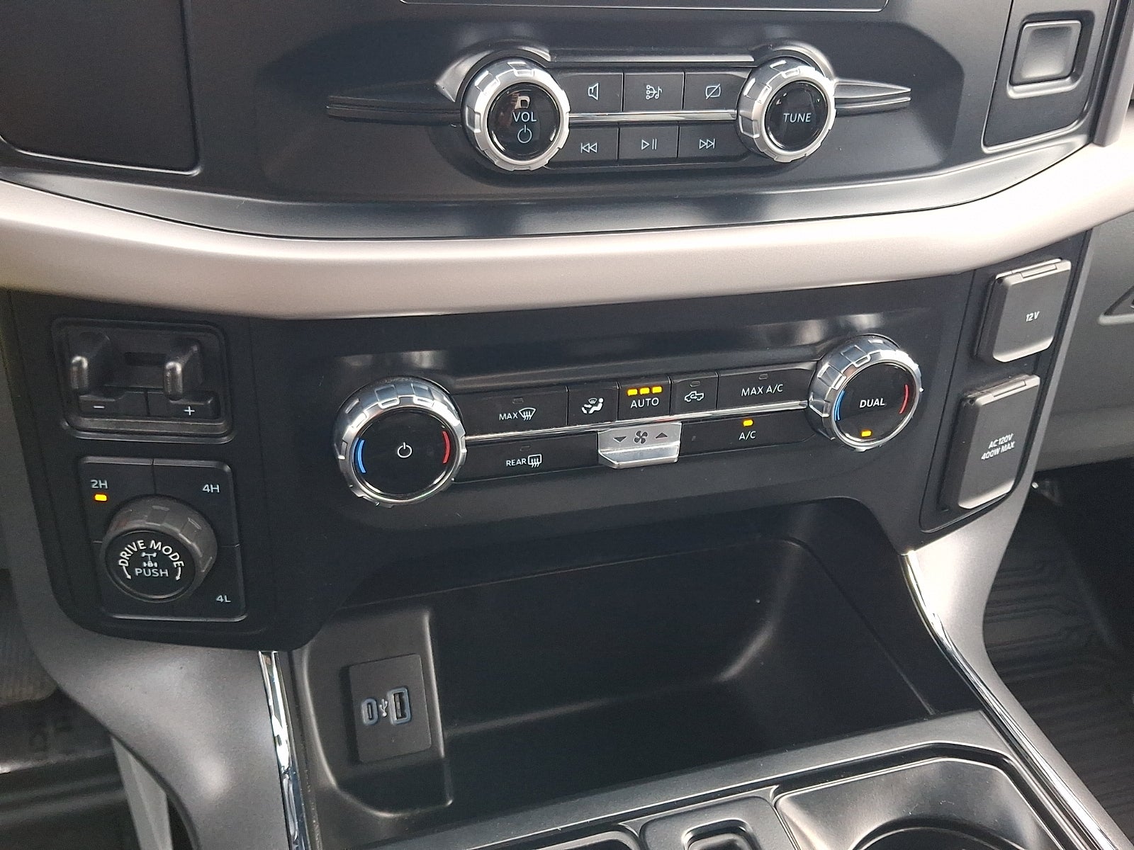 2023 Ford F-150 XLT 5.0 V8