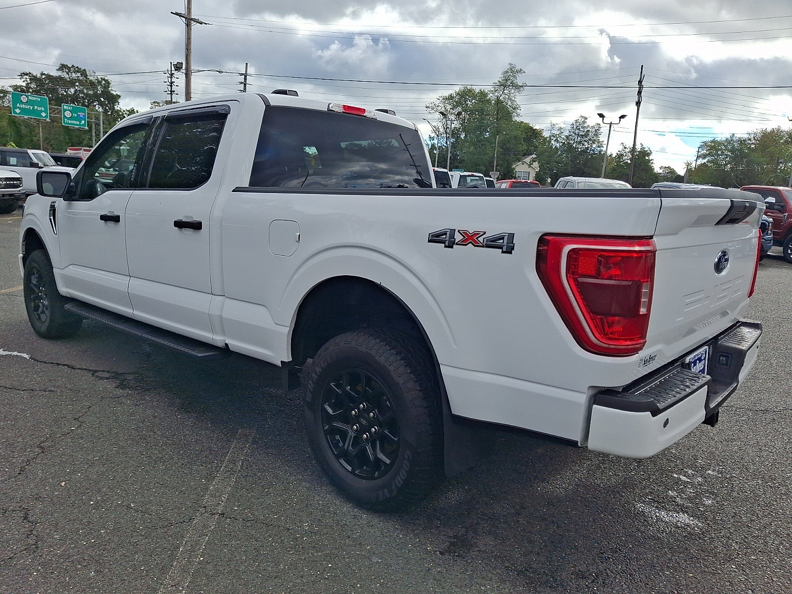 2023 Ford F-150 XLT 5.0 V8