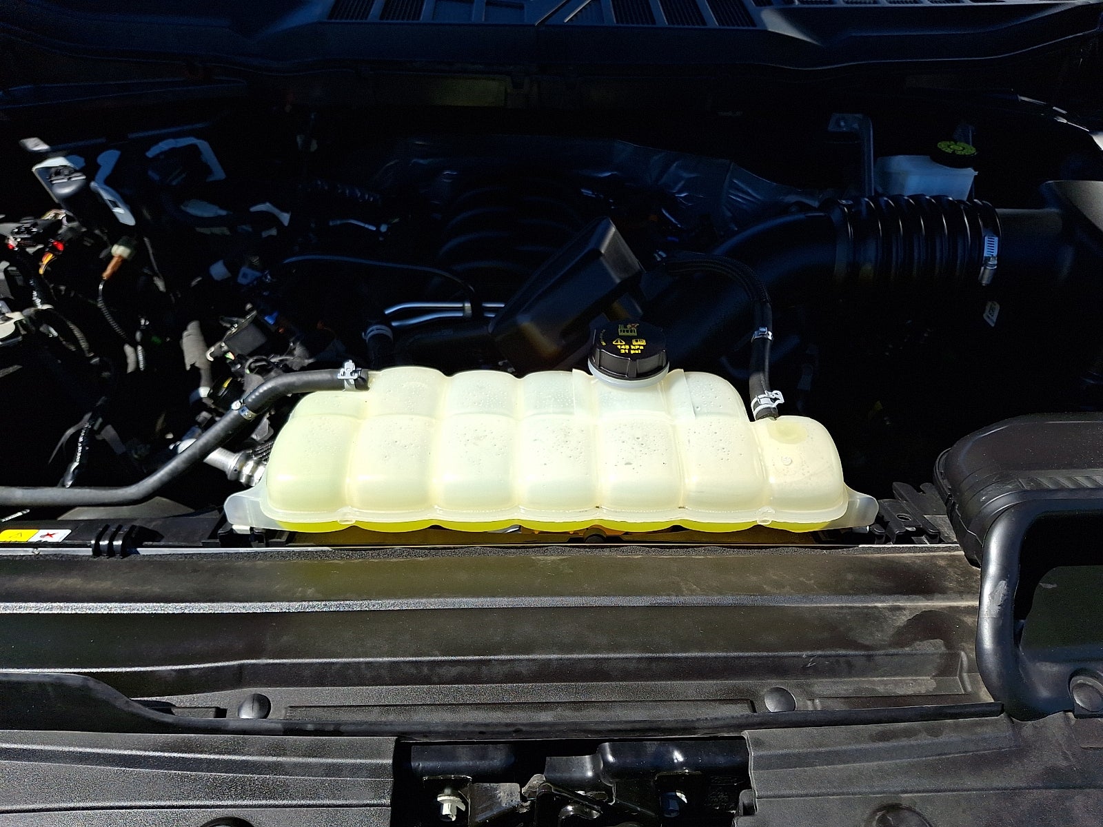 2023 Ford F-150 XL 5.0 V8