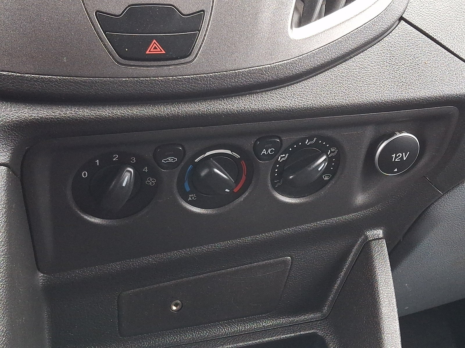 2018 Ford Transit-250 Base