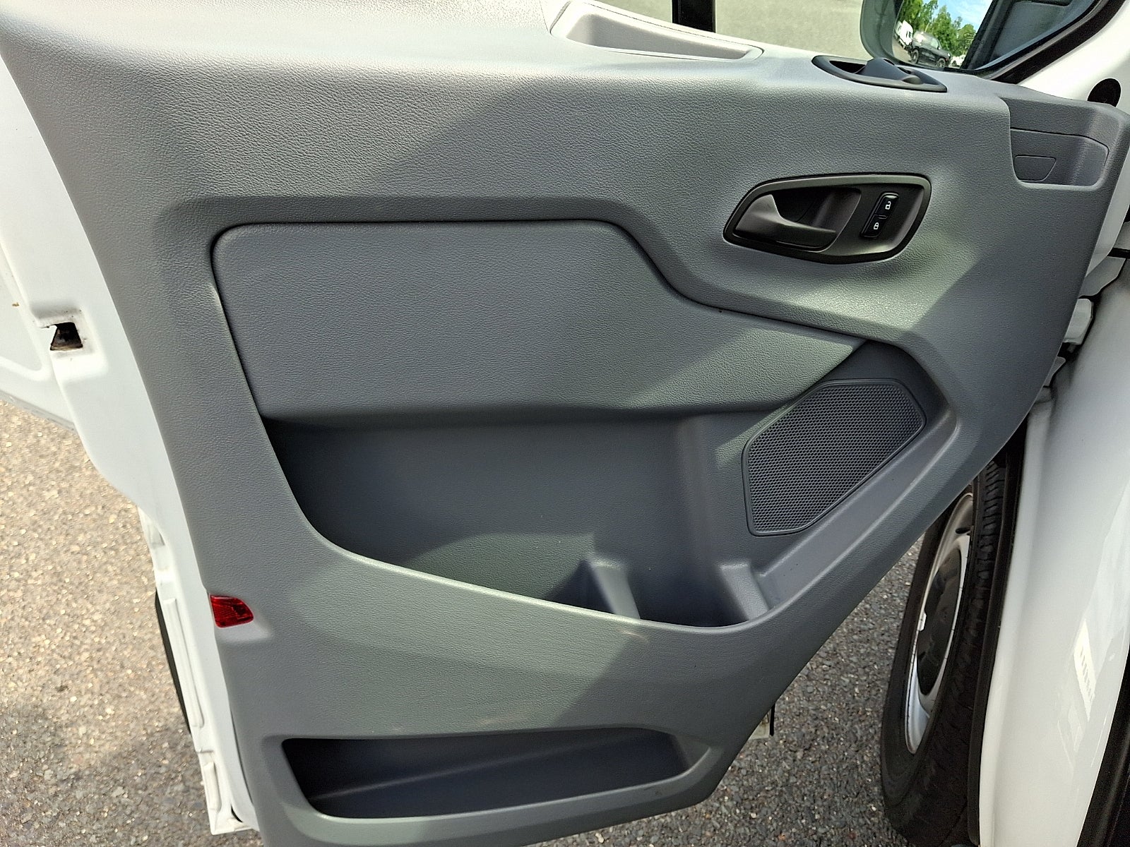 2018 Ford Transit-250 148 WB Medium Roof Cargo
