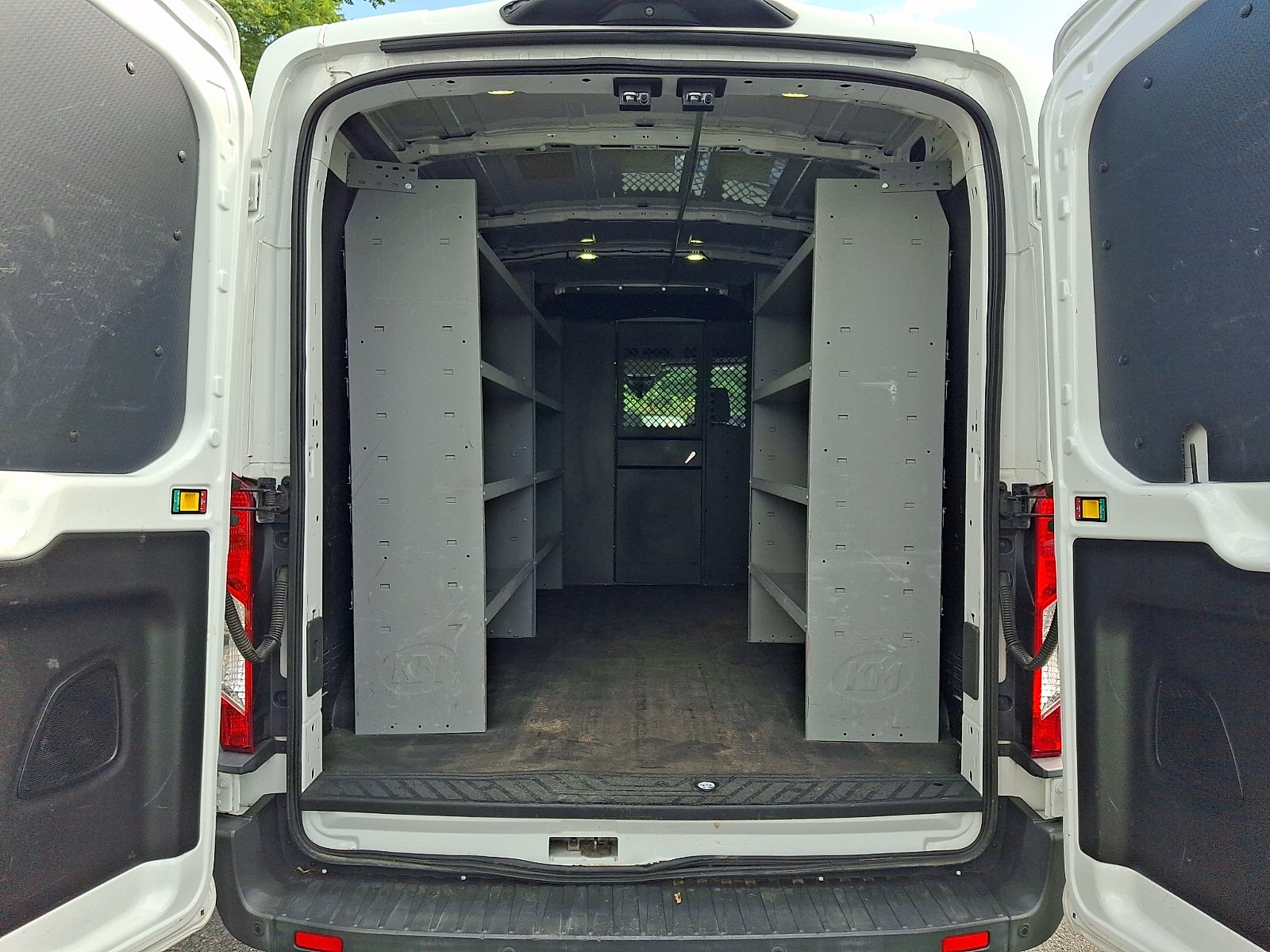 2018 Ford Transit-250 148 WB Medium Roof Cargo